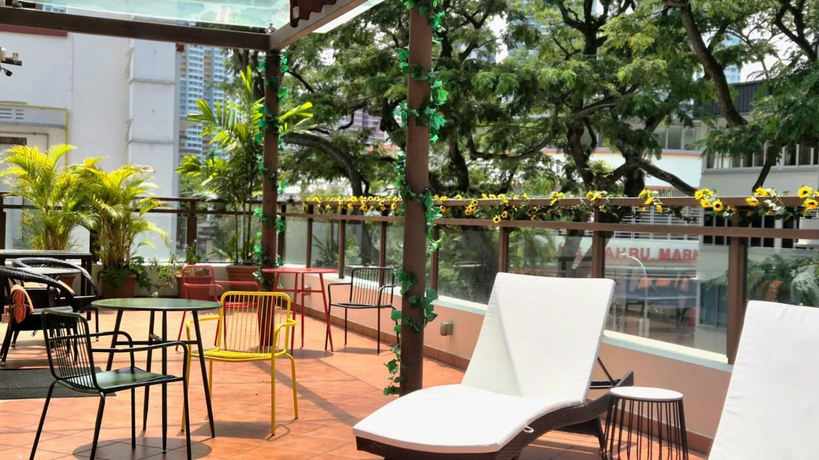 Swimming pool in Nostalgia Hotel