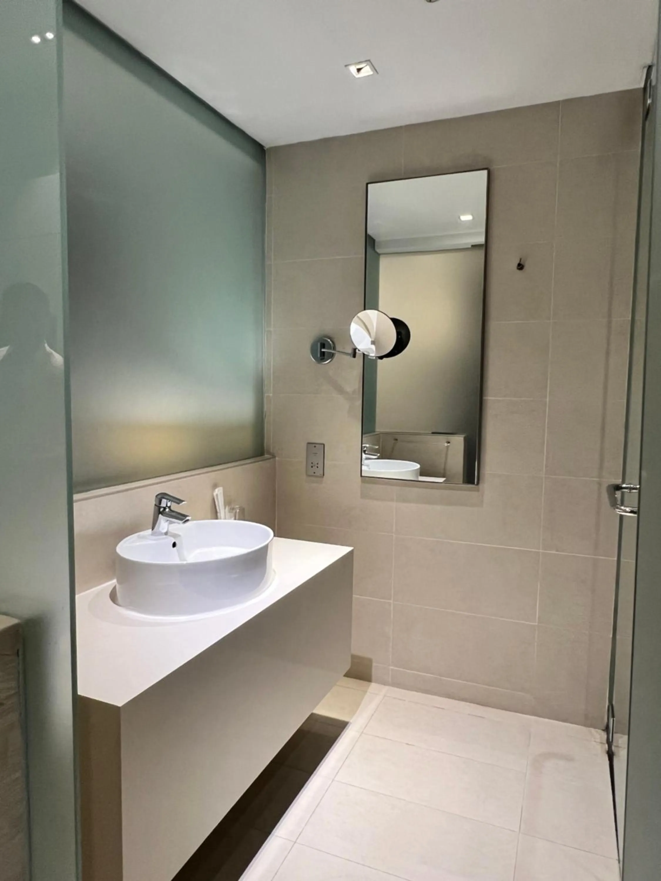 Bathroom in D'Hotel Singapore managed by The Ascott Limited