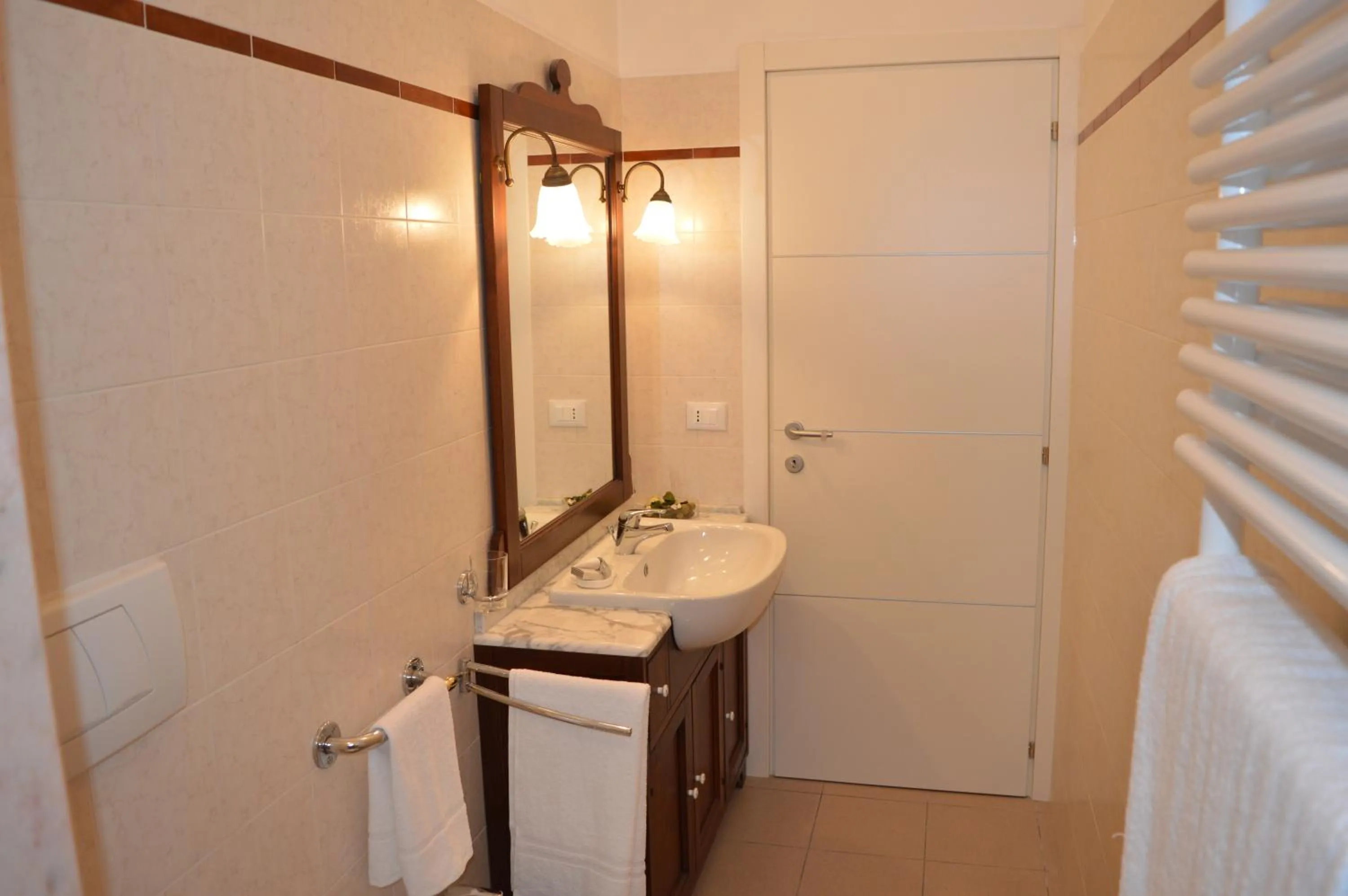 Shower in B&B WelcHome