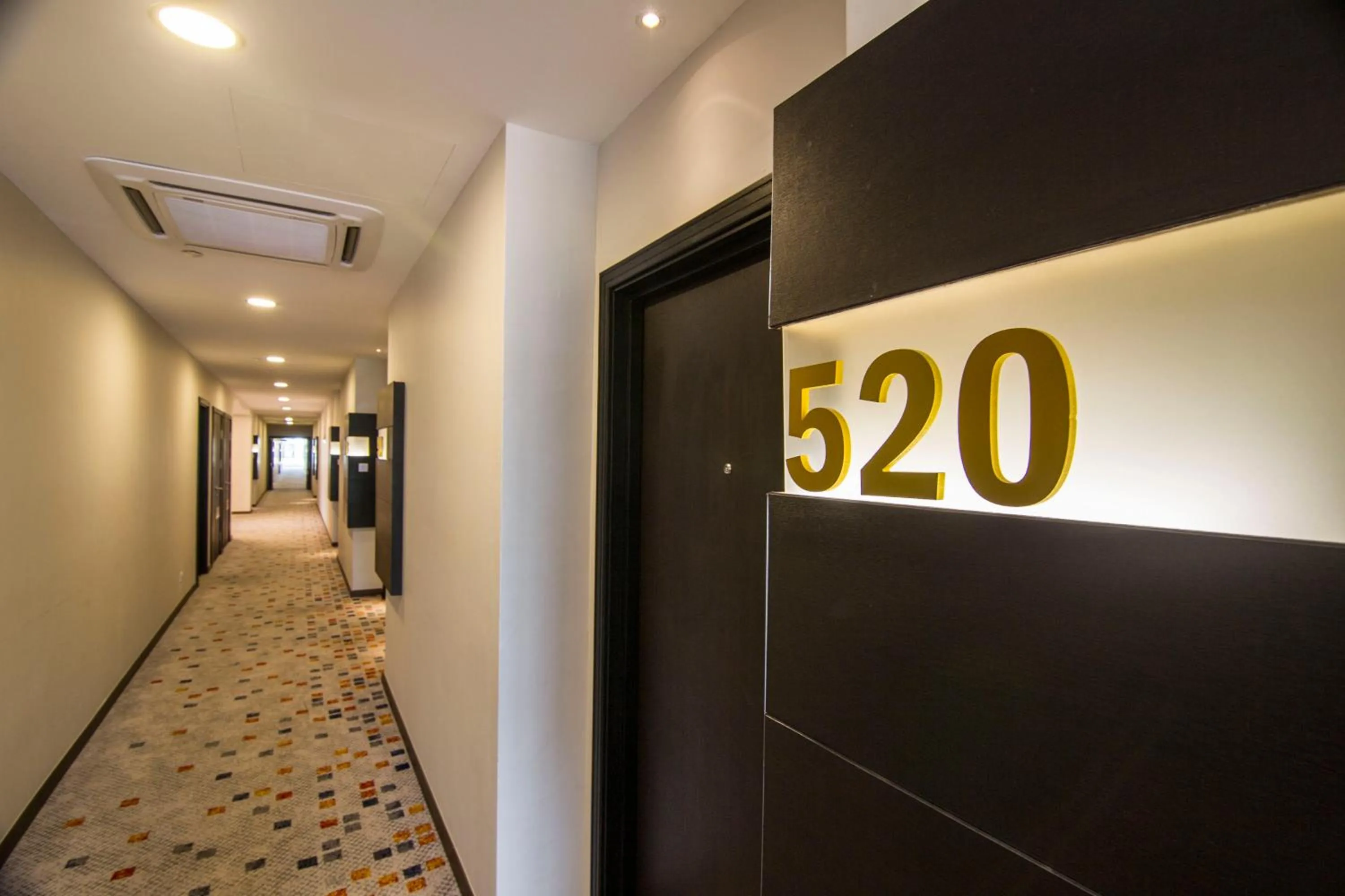 Decorative detail in Goldenbay Hotel