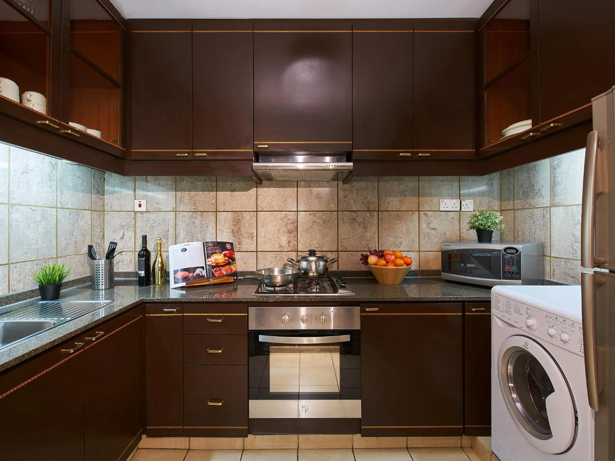 Kitchen or kitchenette in Orchard Parksuites by Far East Hospitality