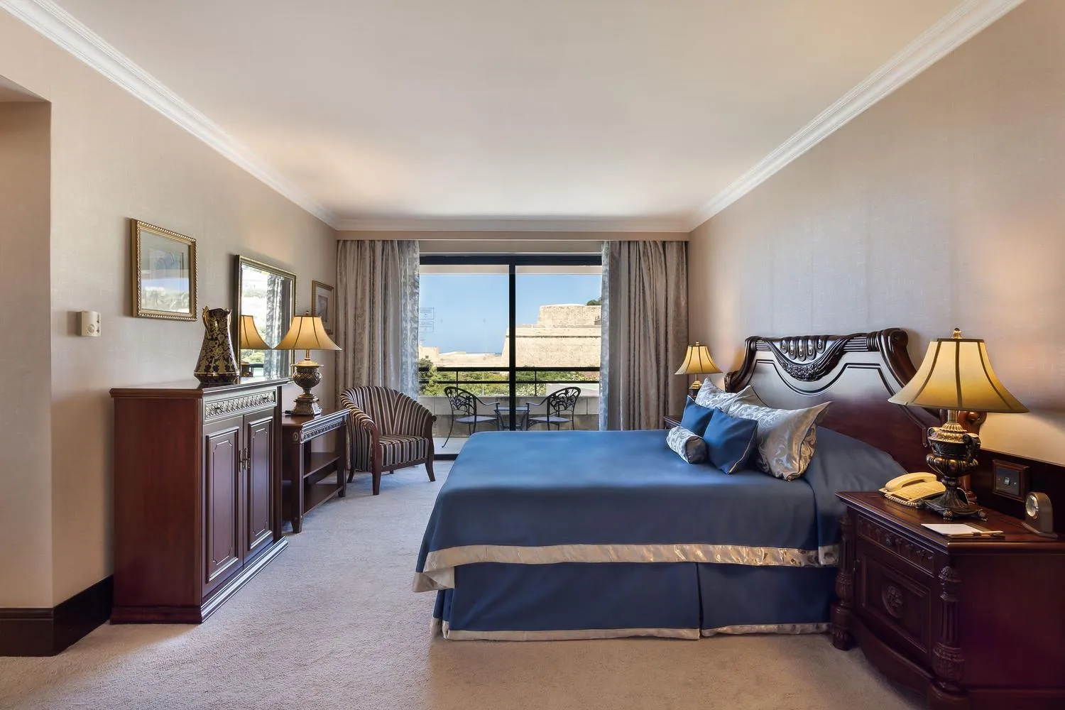 Bed in Grand Hotel Excelsior