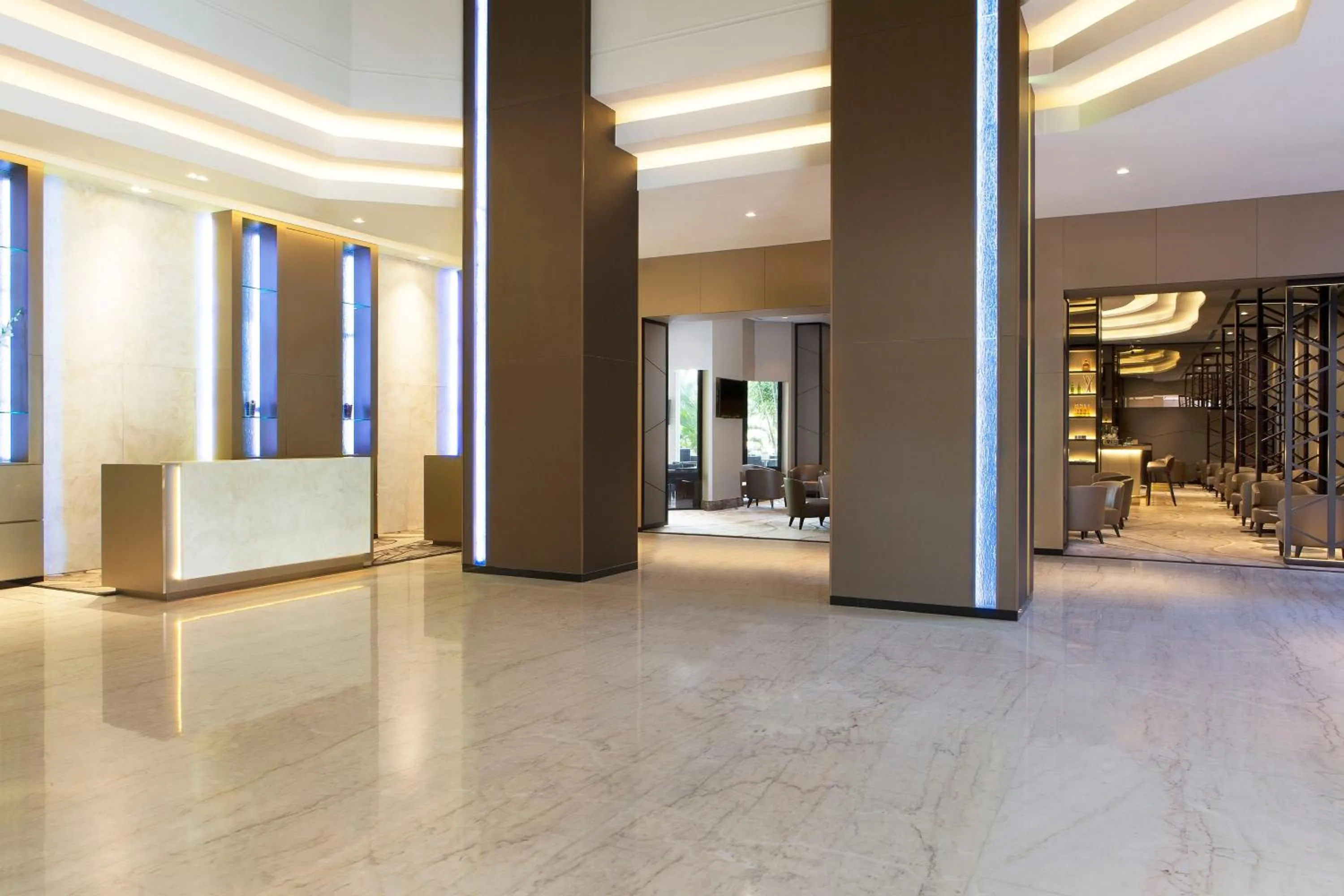 Lobby or reception in Four Points by Sheraton Singapore, Riverview
