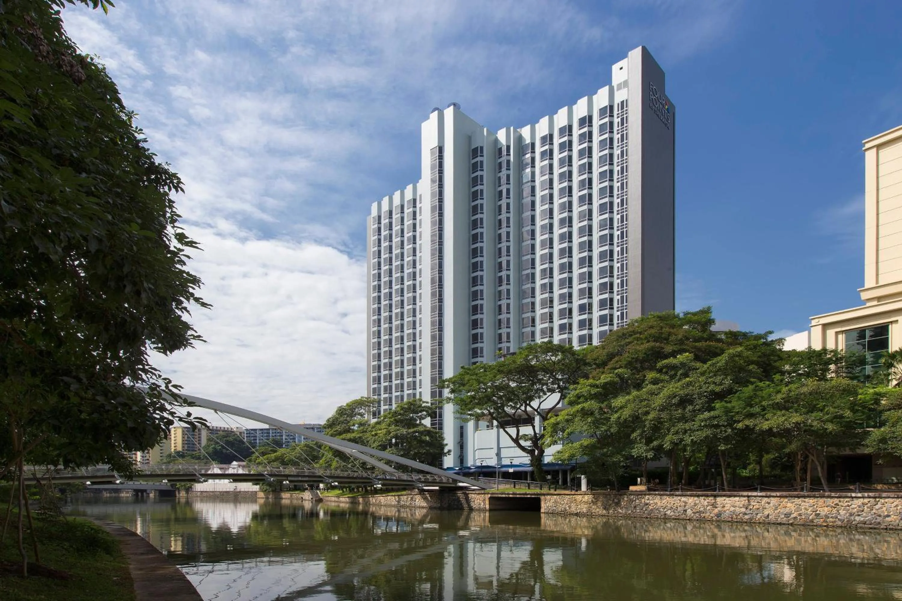 Property building in Four Points by Sheraton Singapore, Riverview