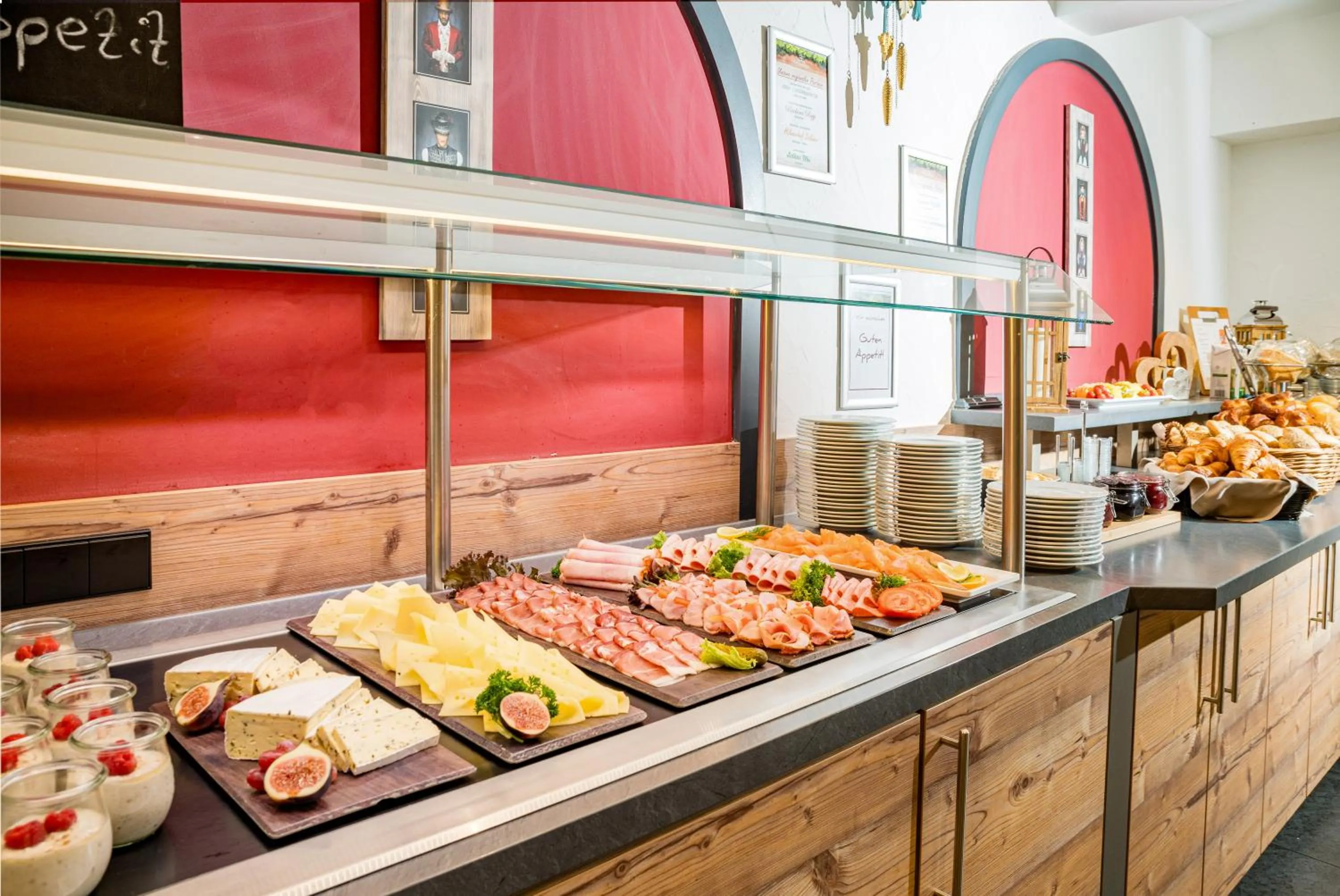 Buffet breakfast in Hotel-Resort Waldachtal - Adults only