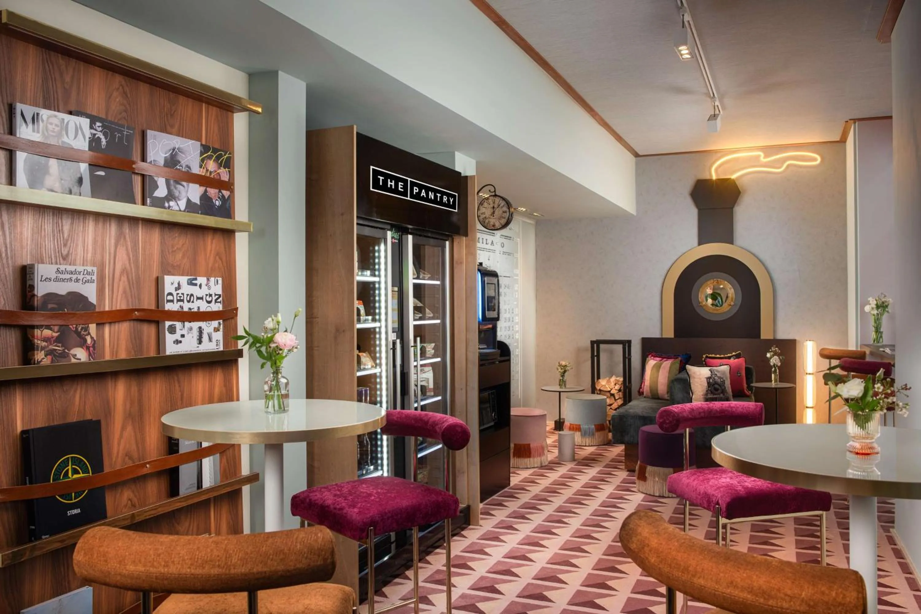 Lobby or reception in Avani Palazzo Moscova Milan Hotel