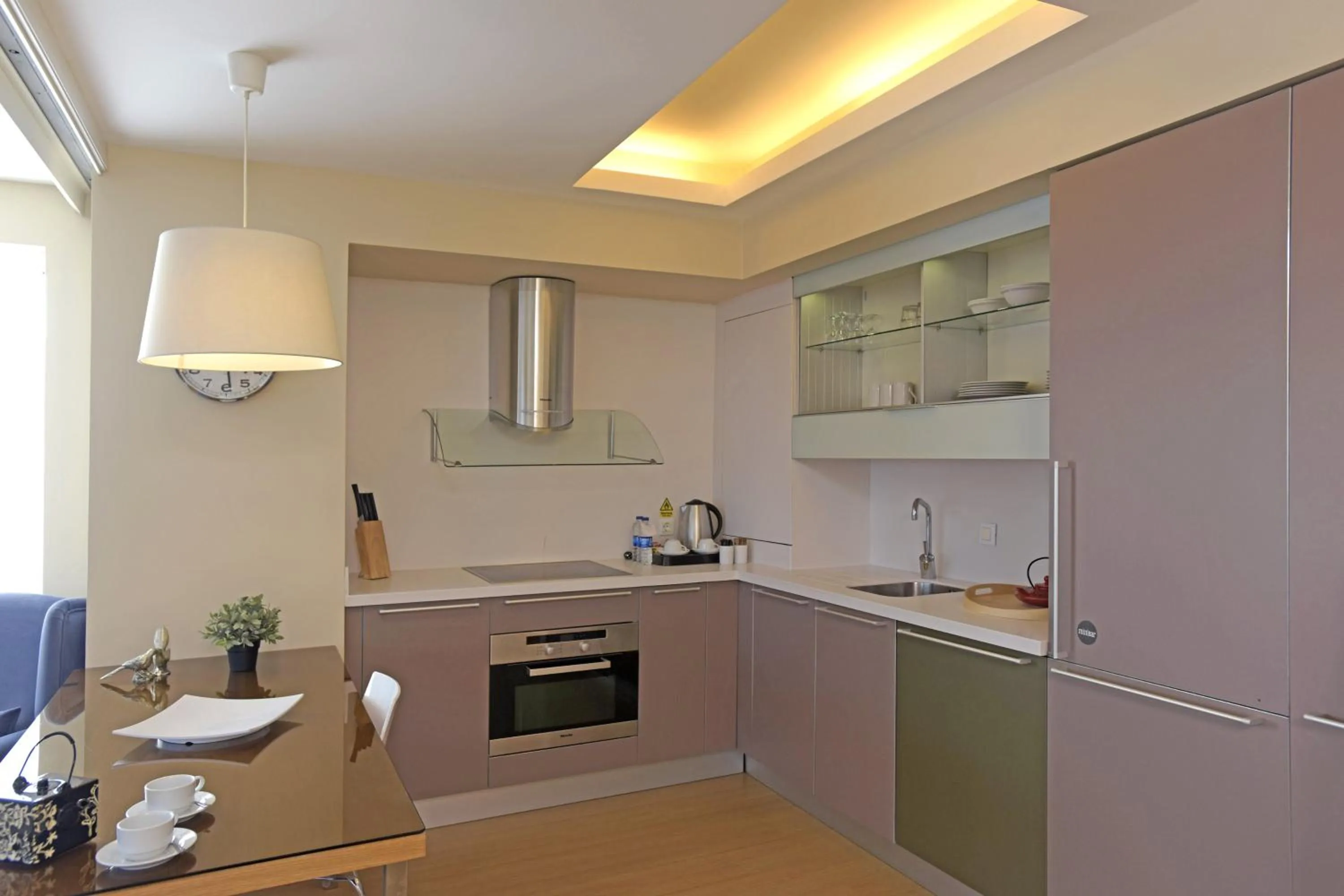 Kitchen or kitchenette in Cheya Deluxe Residence Nisantasi Istanbul City Center