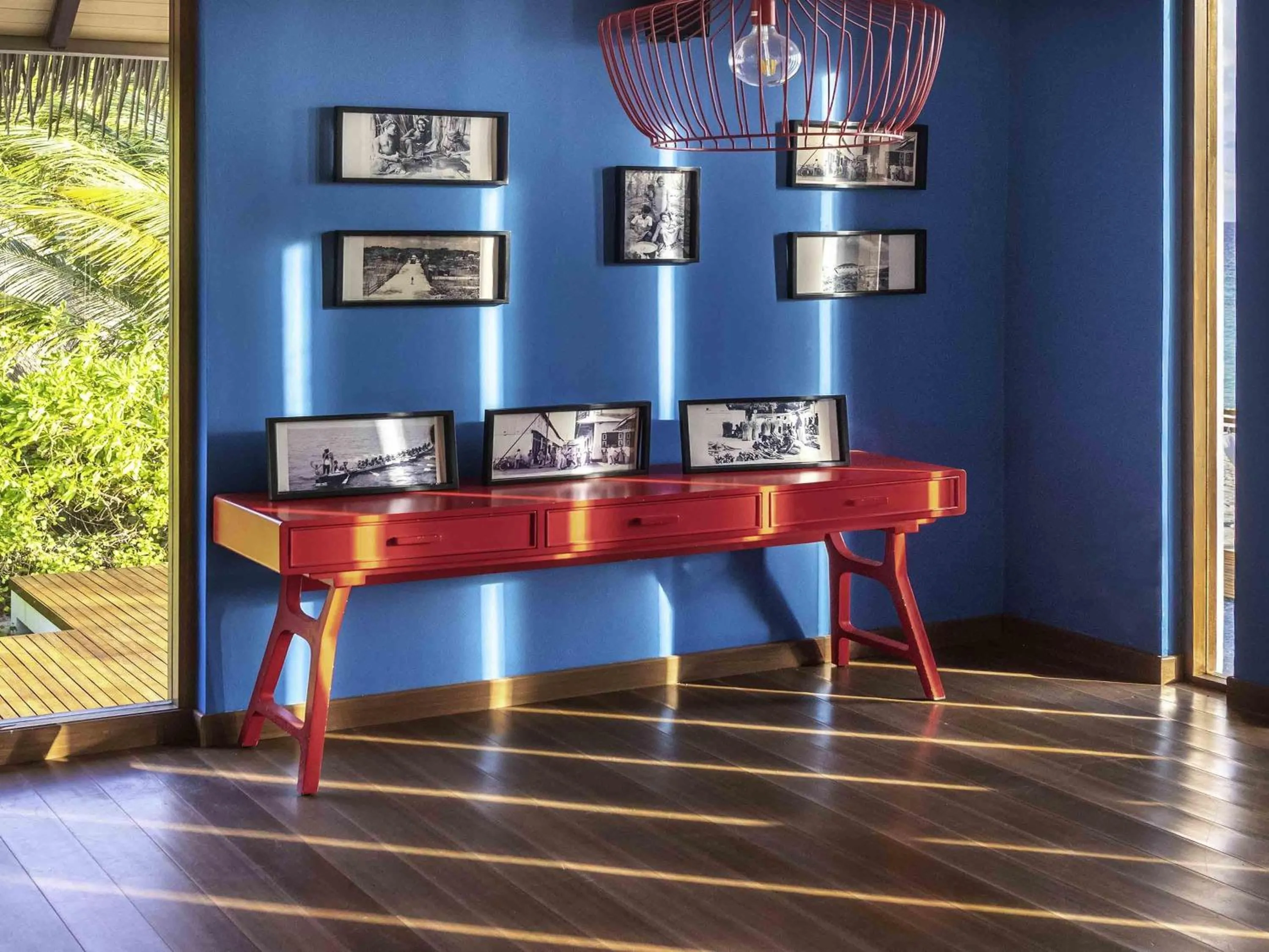 Restaurant/places to eat in Mercure Maldives Kooddoo - Adults-Only Escape - 50 percent off Domestic Transfers