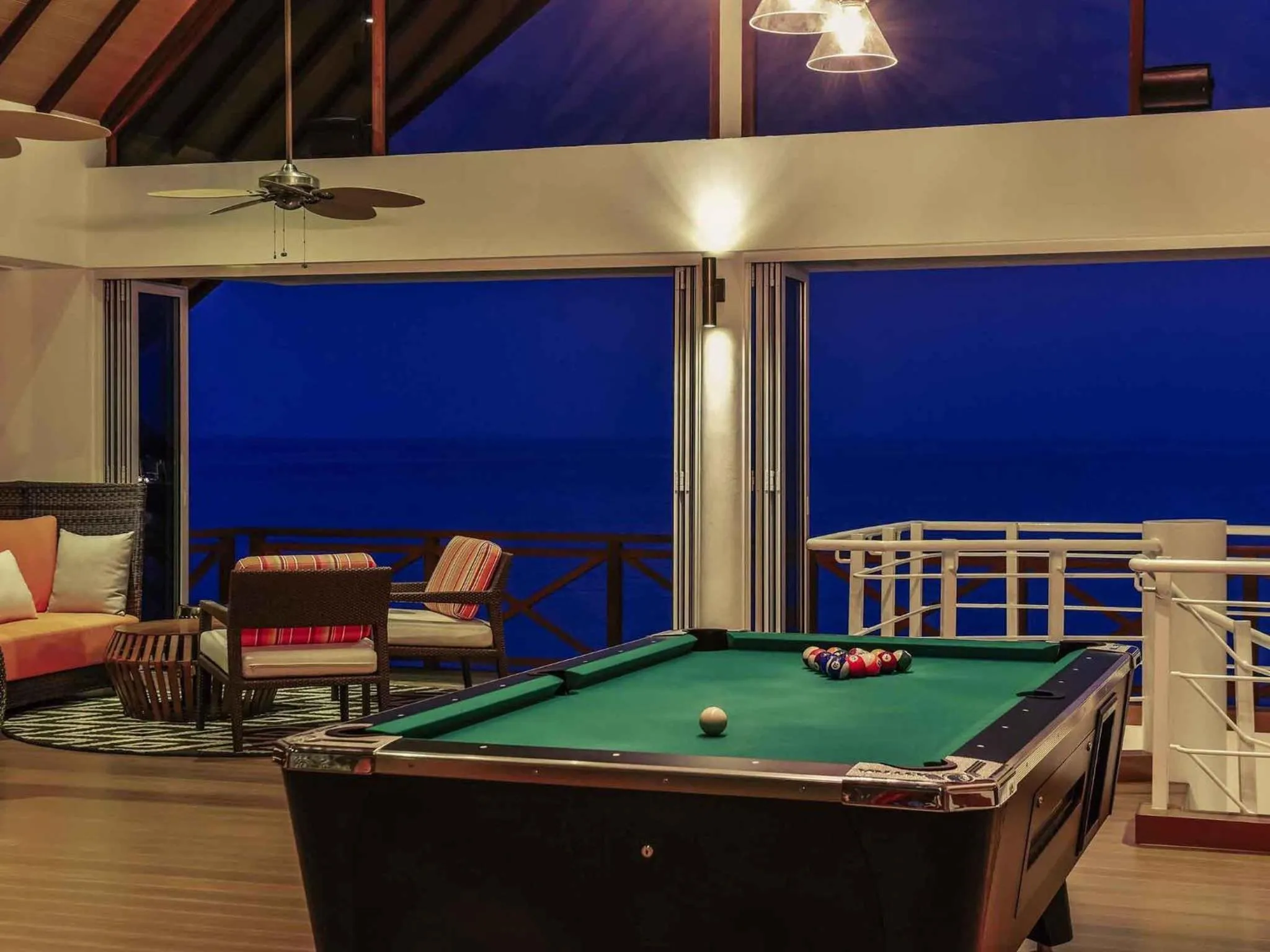 Restaurant/places to eat in Mercure Maldives Kooddoo - Adults-Only Escape - 50 percent off Domestic Transfers