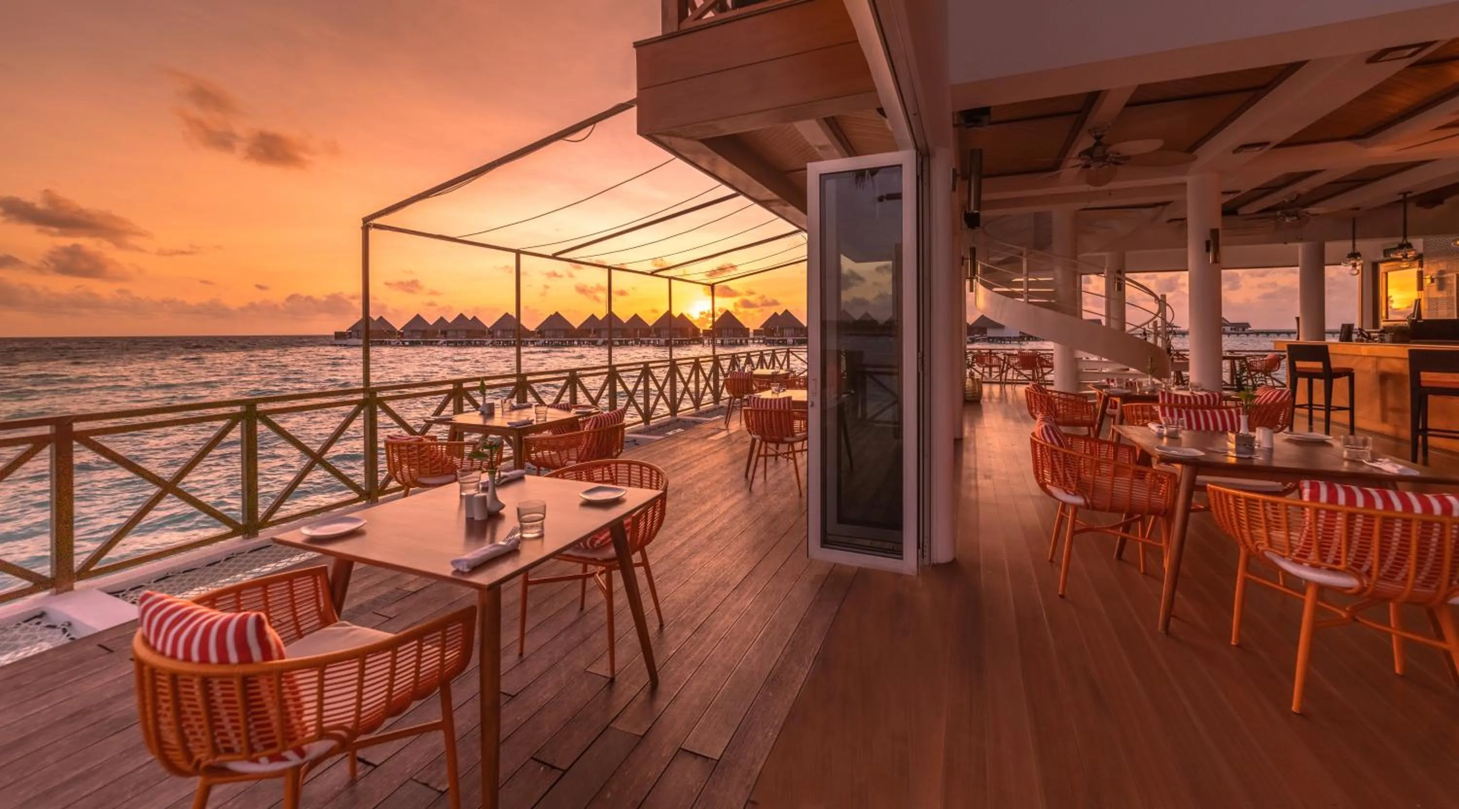 Restaurant/places to eat in Mercure Maldives Kooddoo - Adults-Only Escape - 50 percent off Domestic Transfers