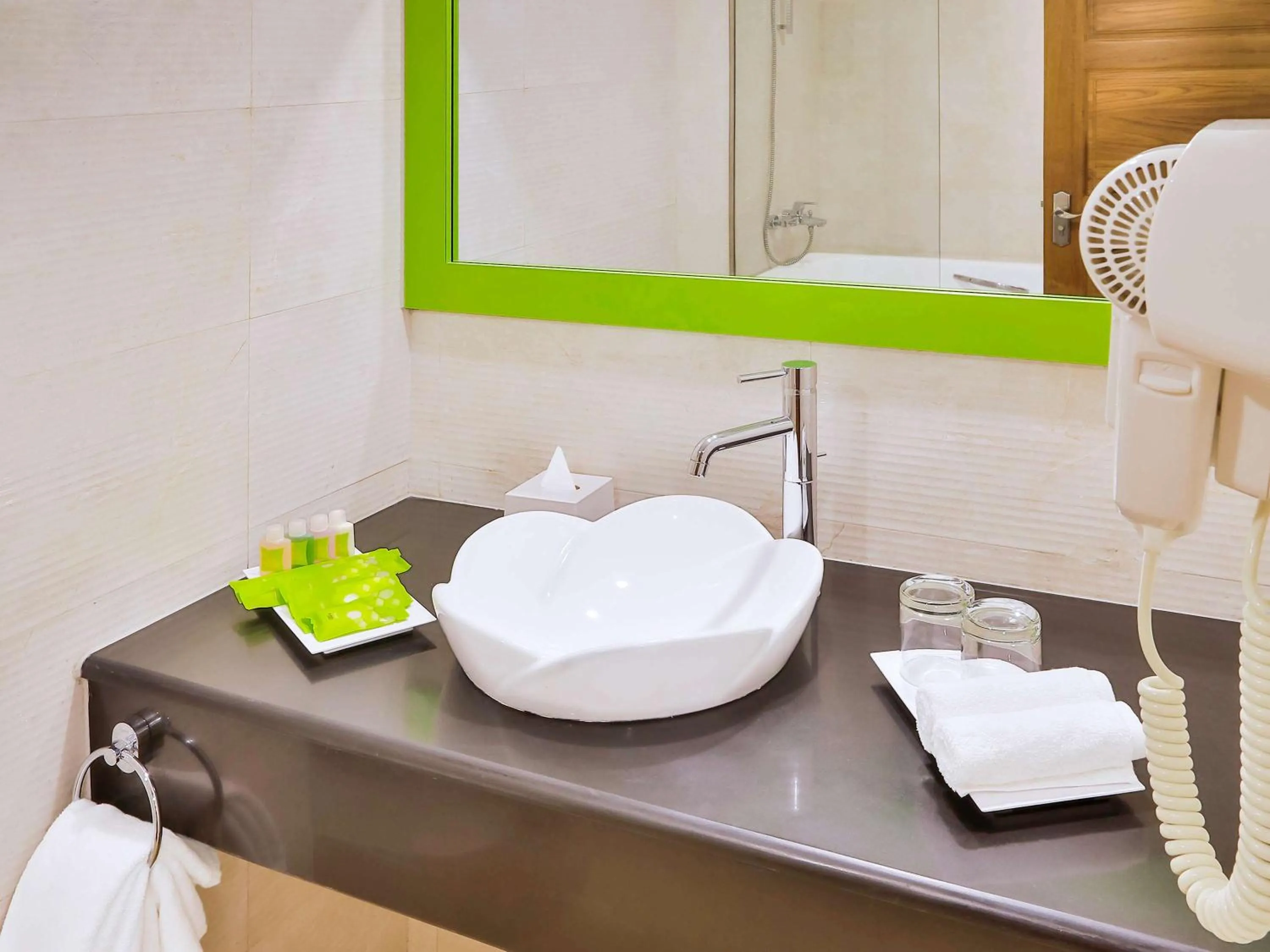 Photo of the whole room in Hotel Stadium