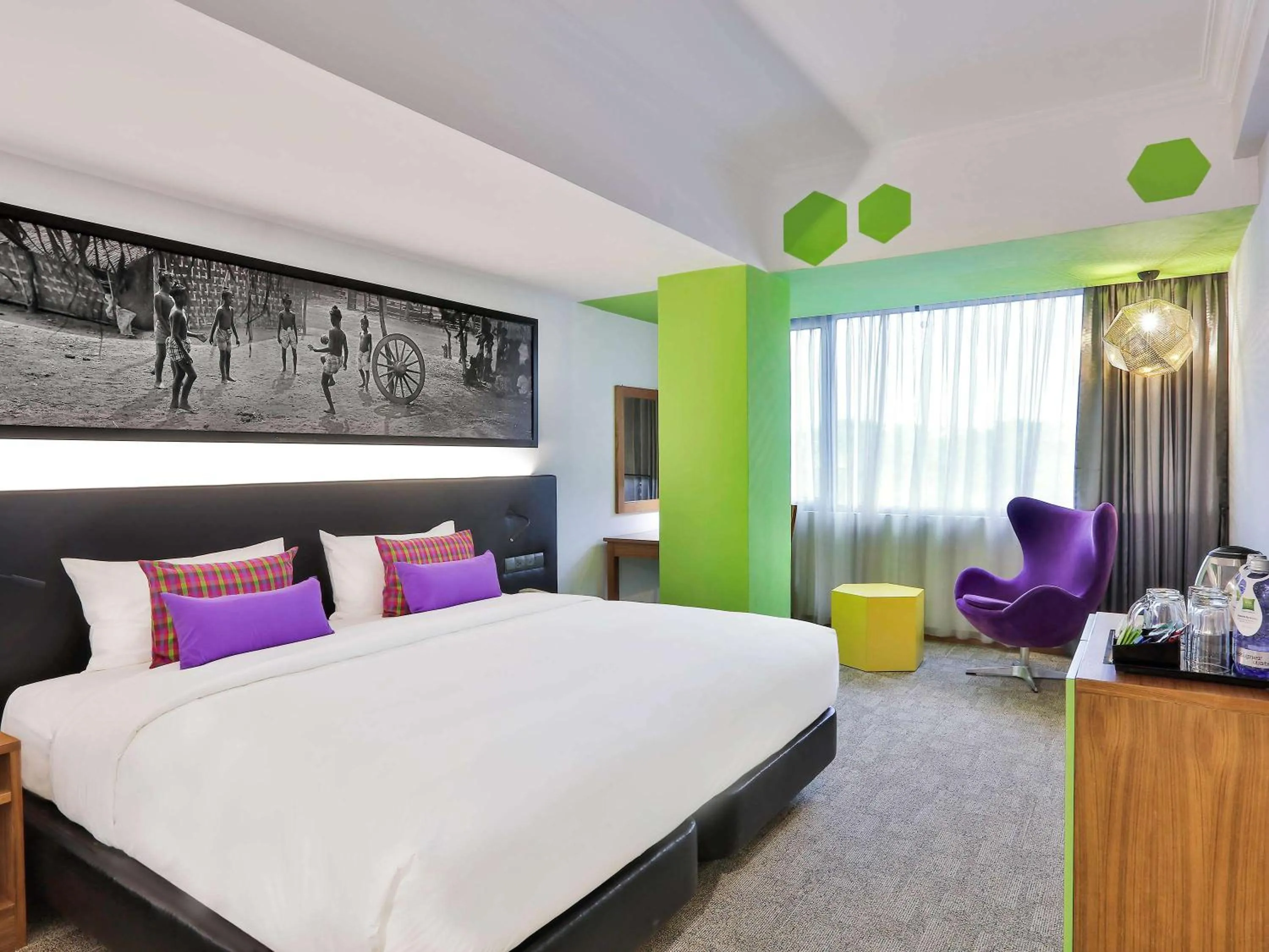 Photo of the whole room, Bed in Hotel Stadium
