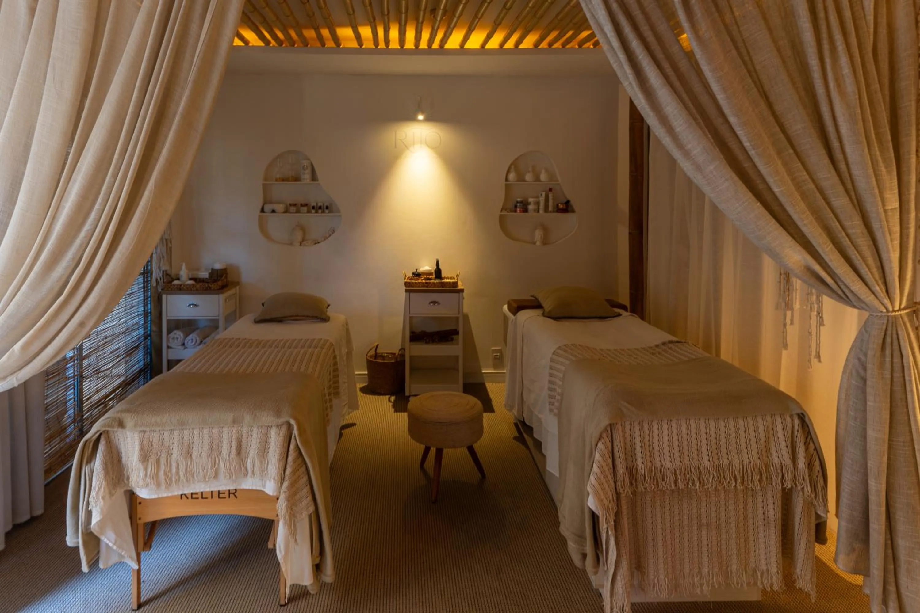 Spa and wellness centre/facilities, Bed in Novotel RJ Praia de Botafogo