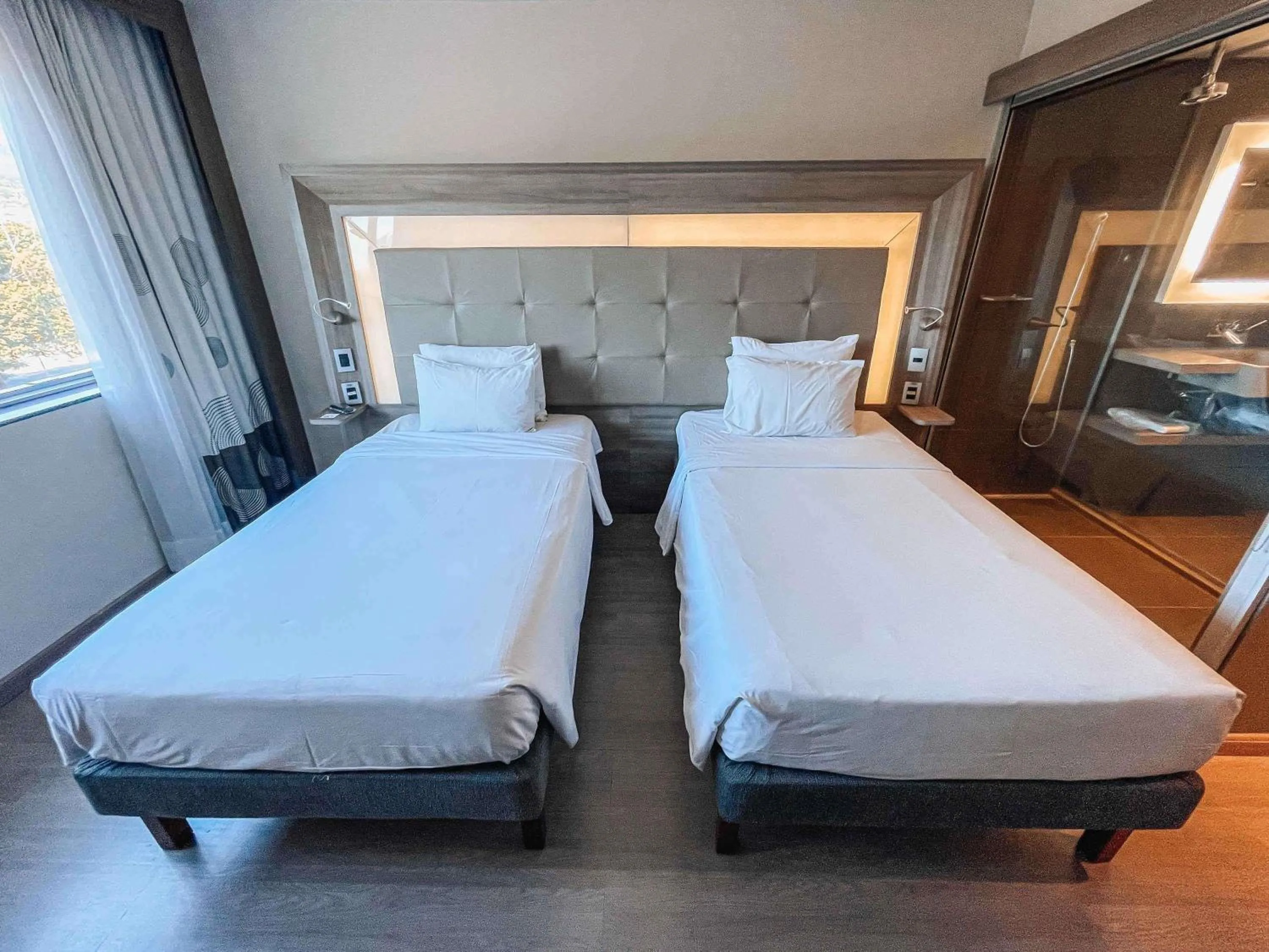 Bedroom, Bed in Novotel RJ Praia de Botafogo