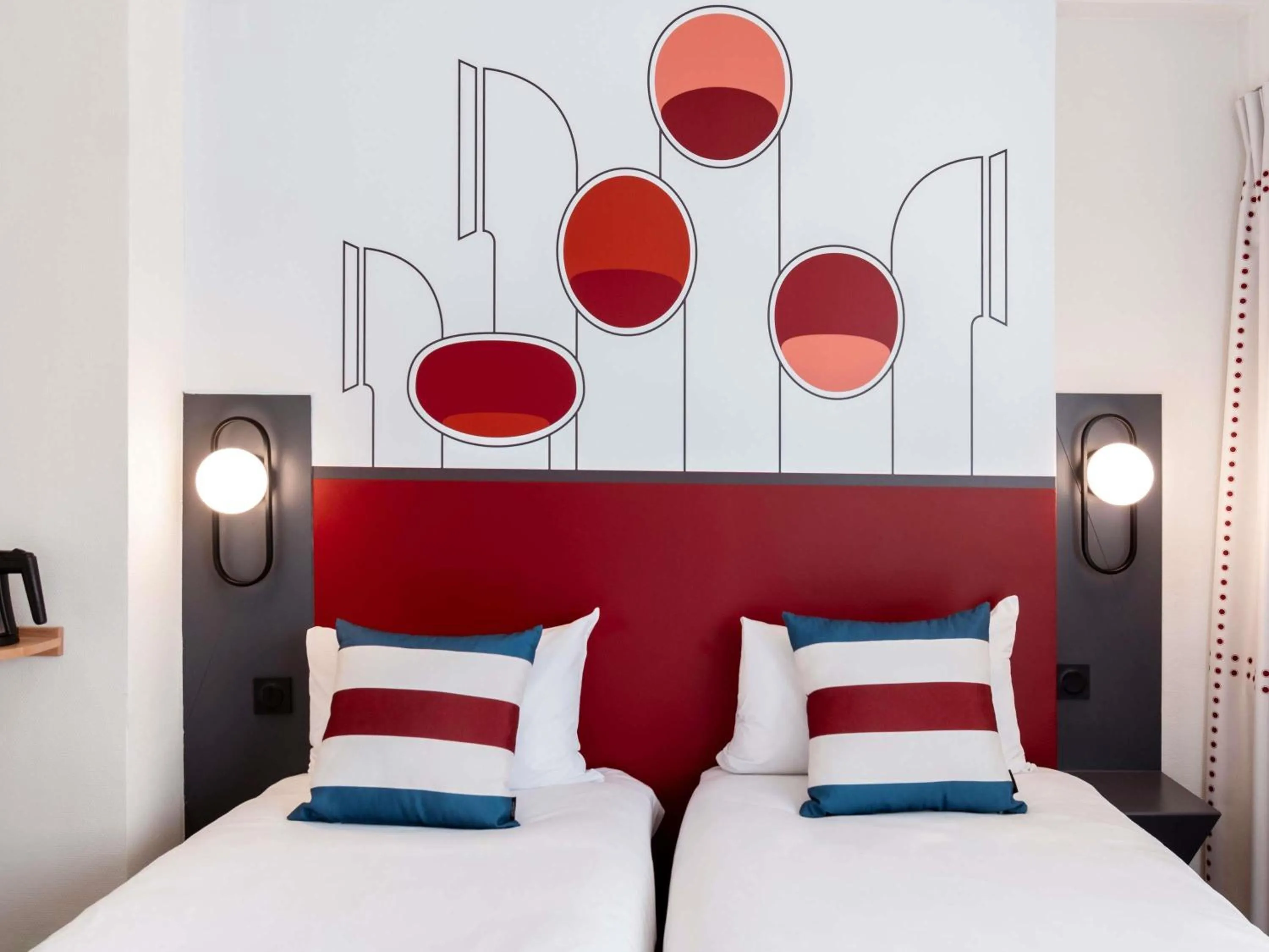 Bedroom, Bed in Ibis Styles Rouen Centre Cathédrale