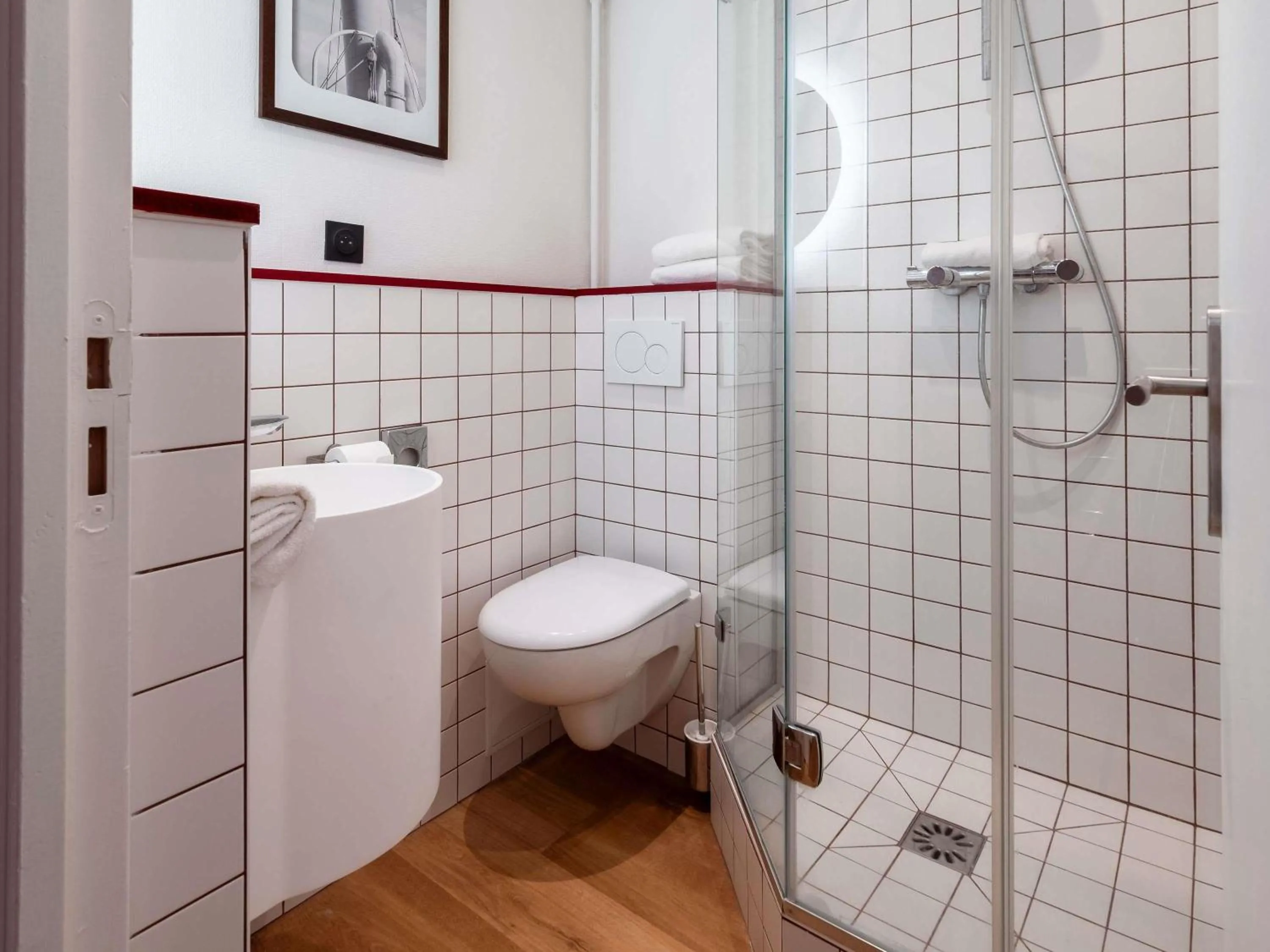 Bedroom in Ibis Styles Rouen Centre Cathédrale