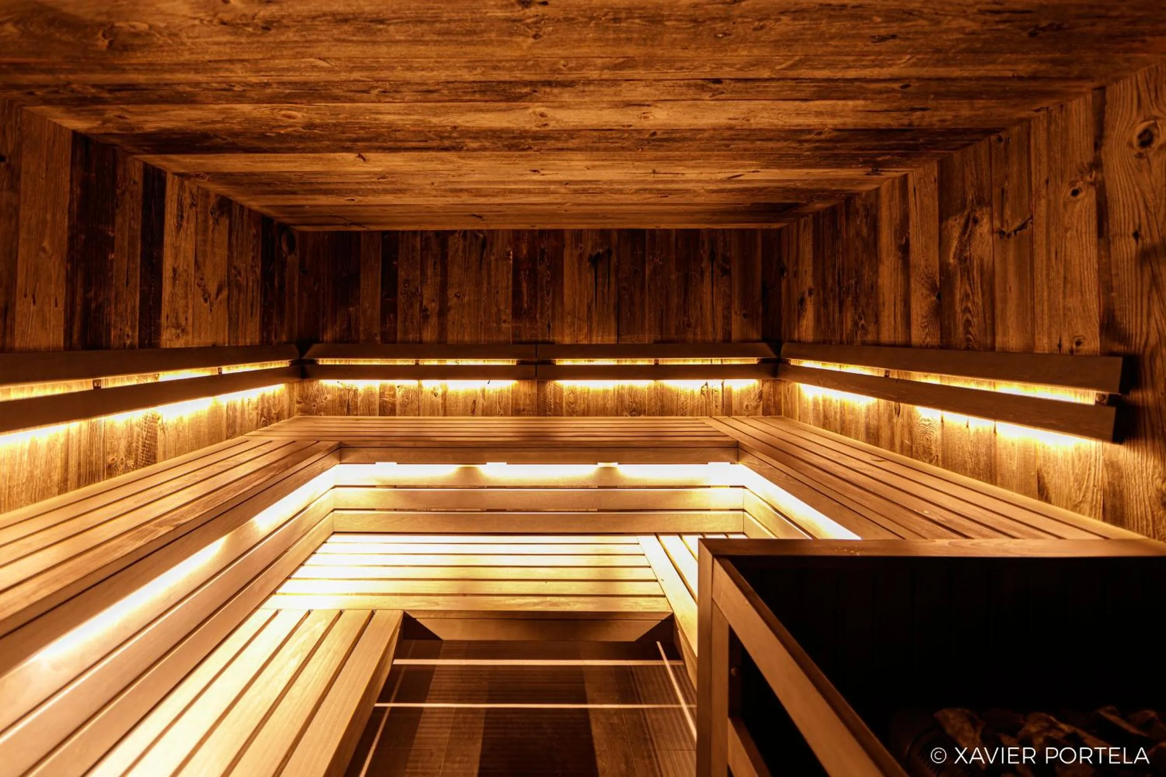 Hot Spring Bath in JAM Brussels