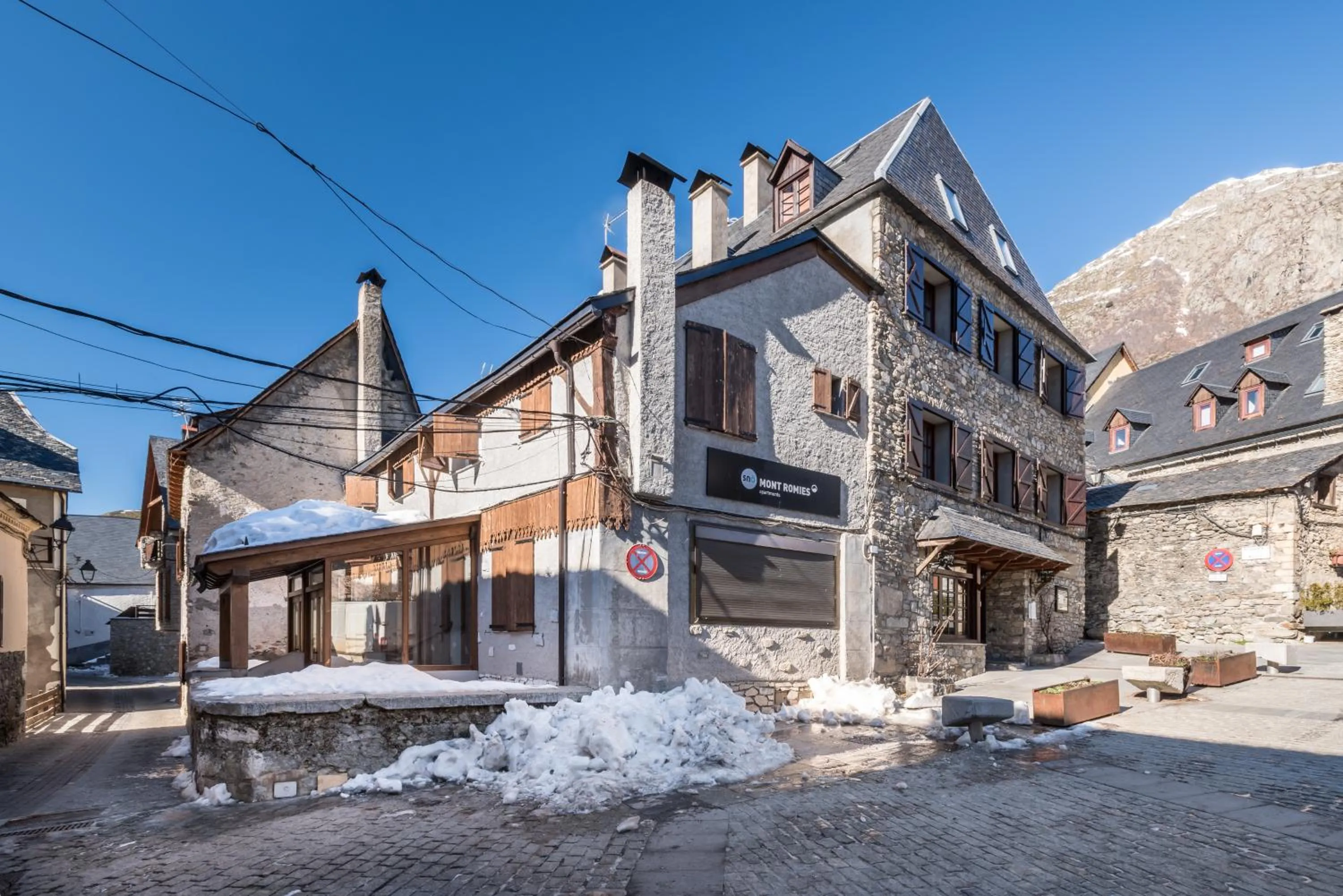 Property building in Hotel SNÖ Mont Romies