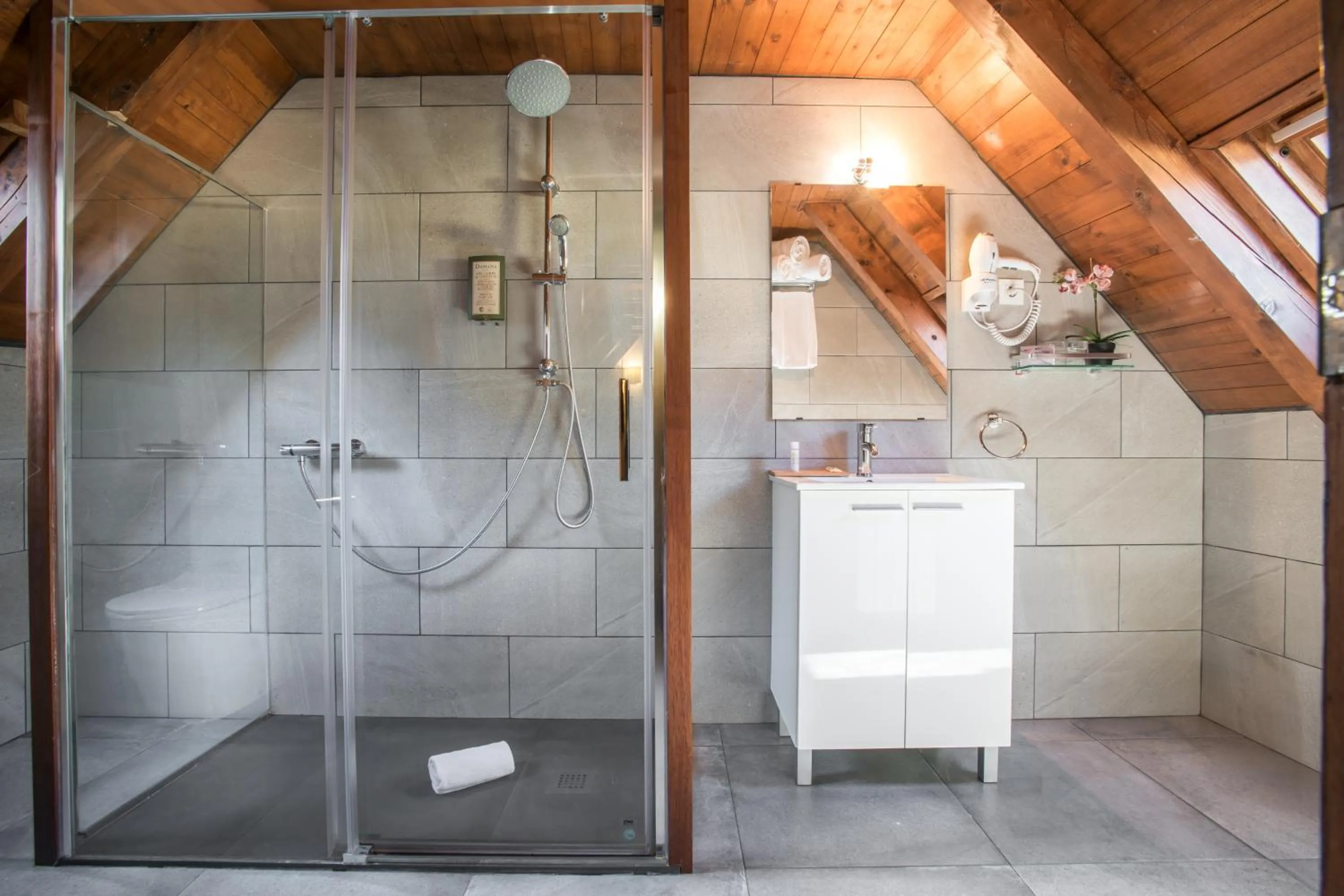 Bathroom in Hotel SNÖ Mont Romies
