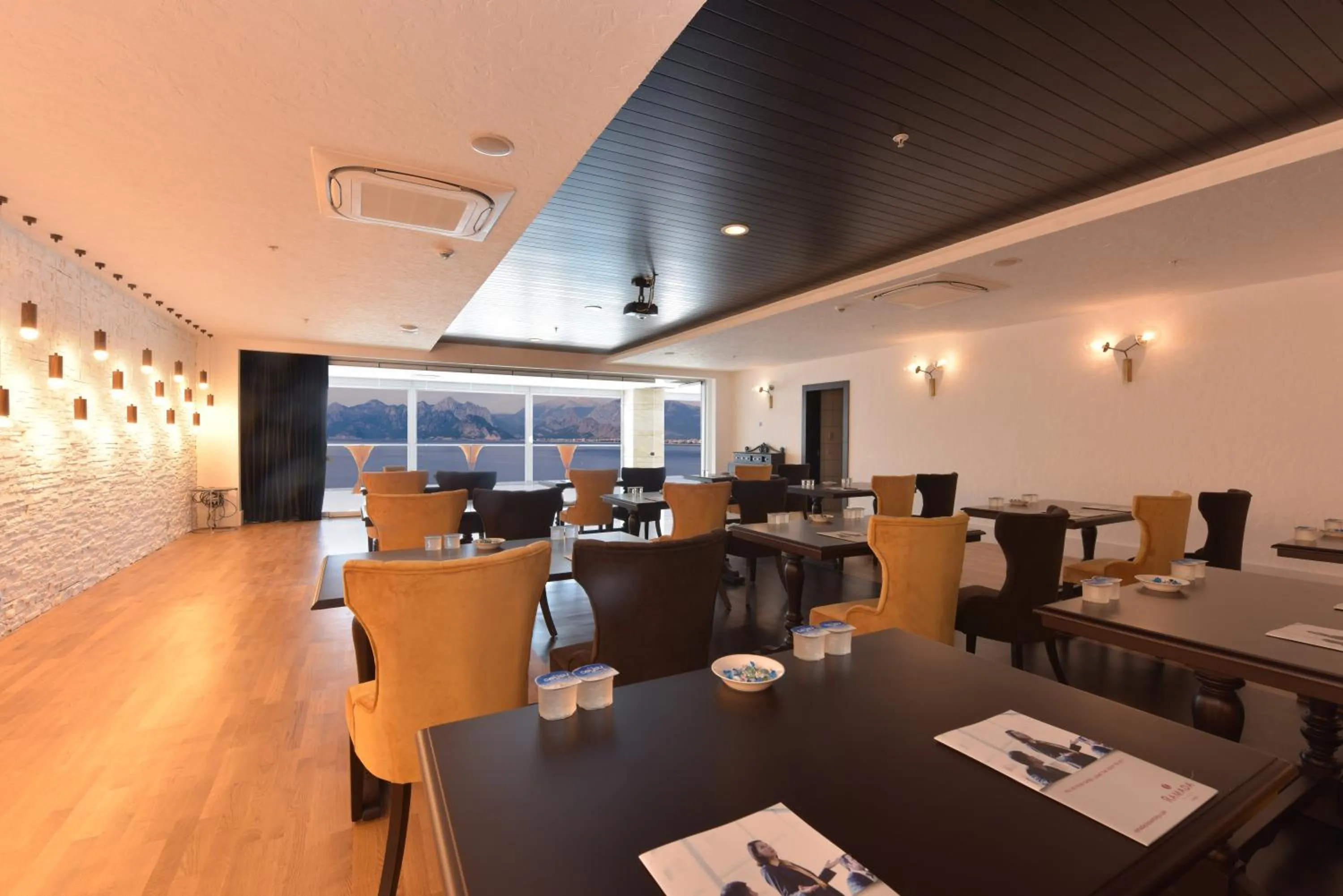 Banquet/Function facilities in Ramada Plaza Antalya