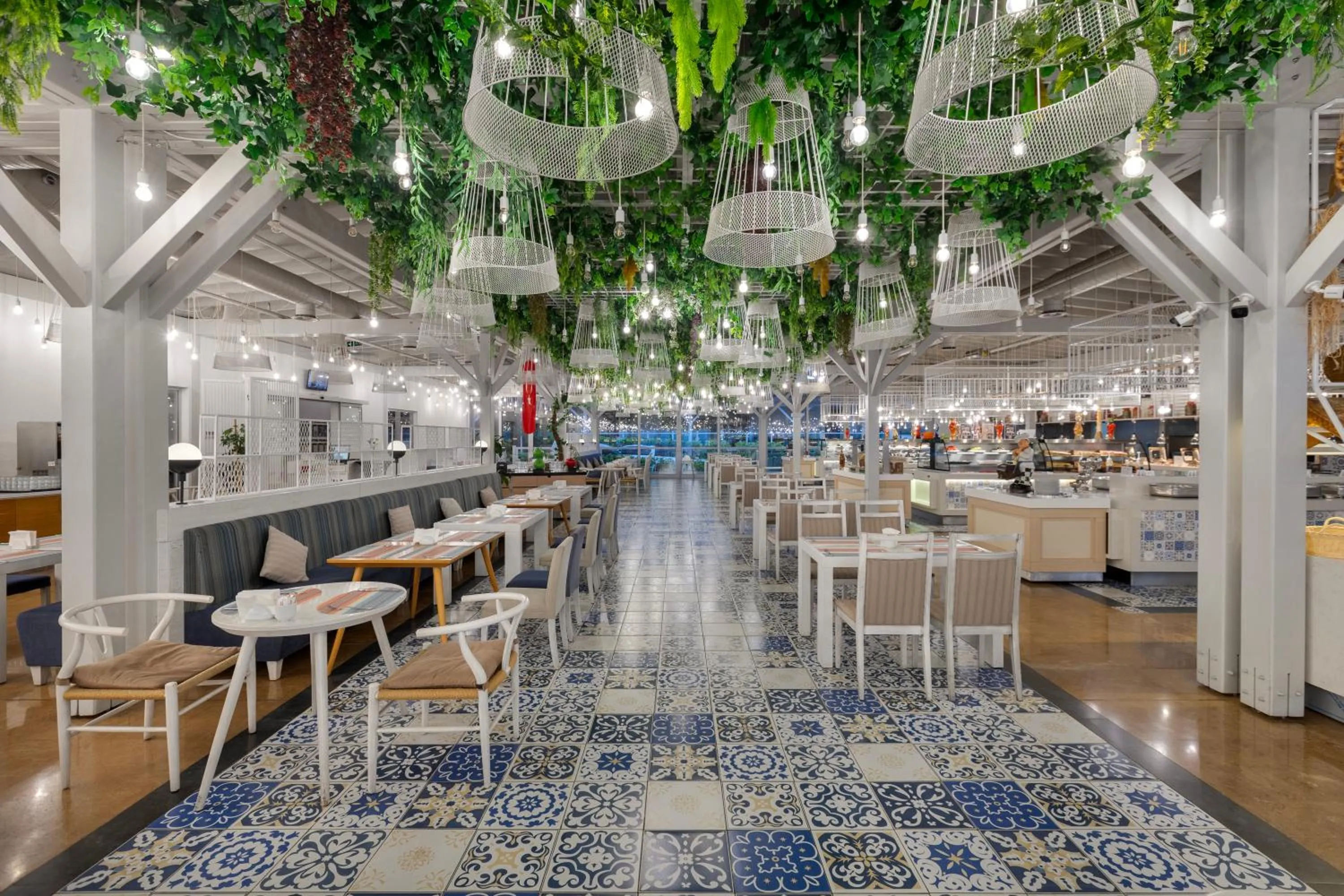 Restaurant/places to eat in Ramada Plaza Antalya