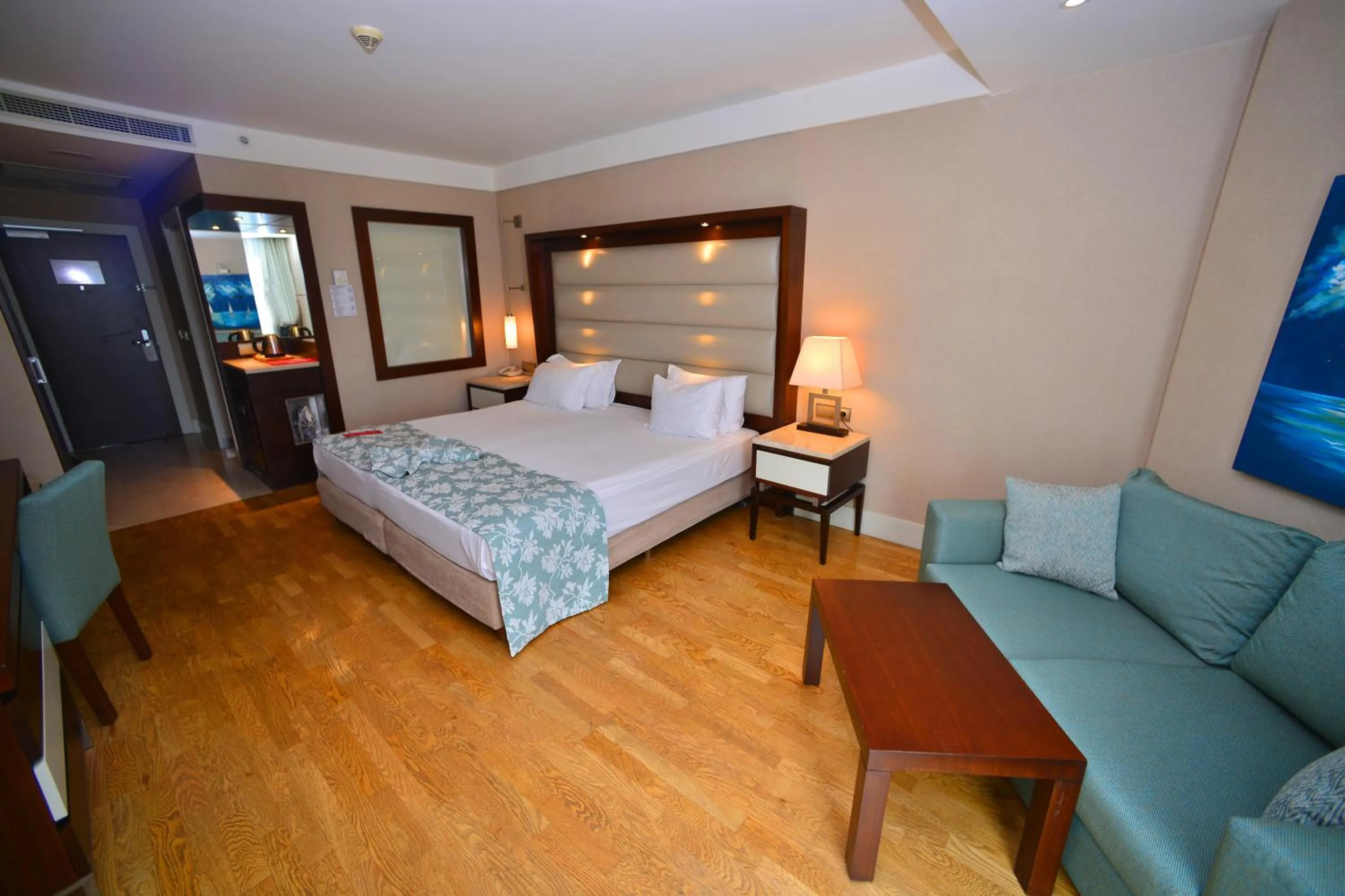 Bed in Ramada Plaza Antalya