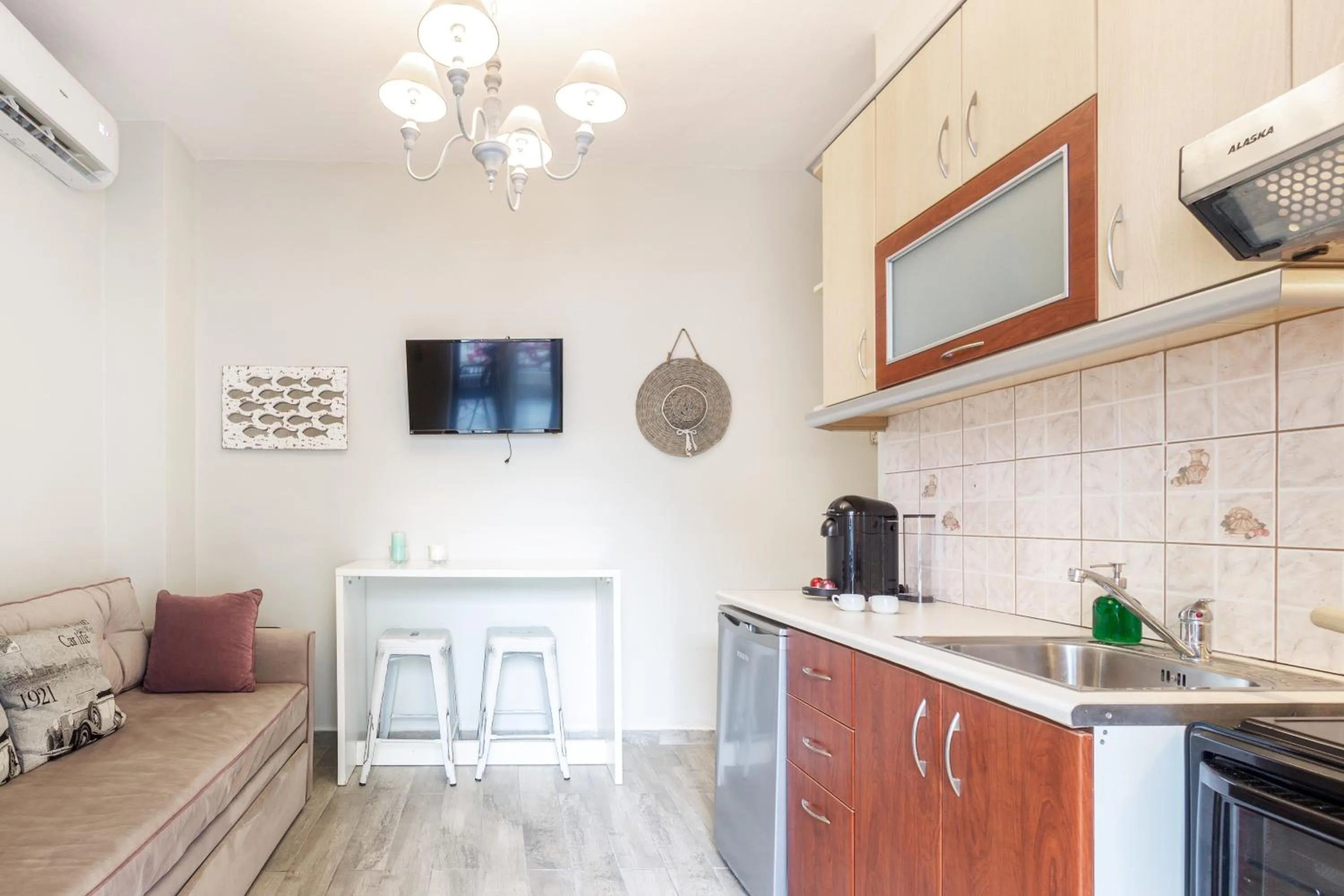 Kitchen or kitchenette in Alkionides Apartments