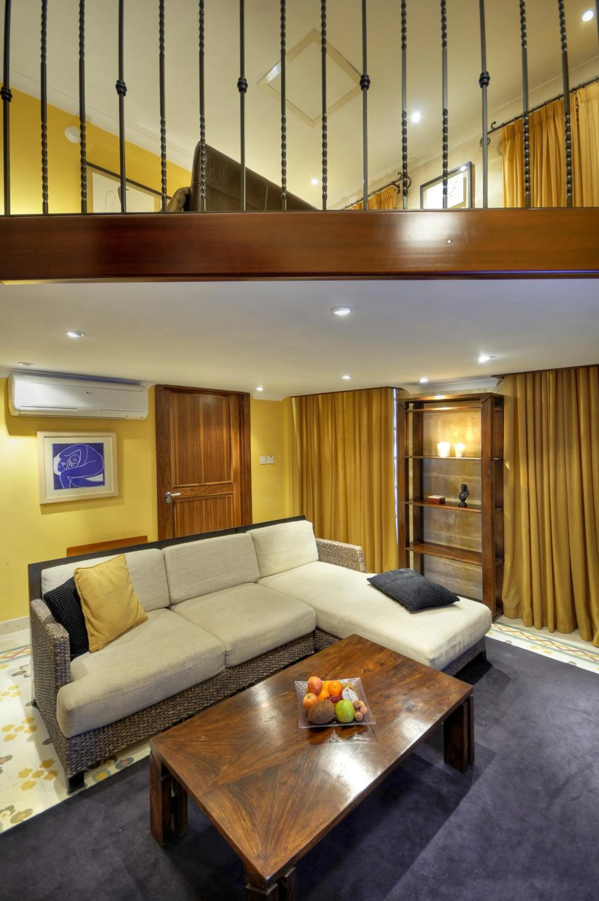 TV and multimedia in AX Palazzo Capua