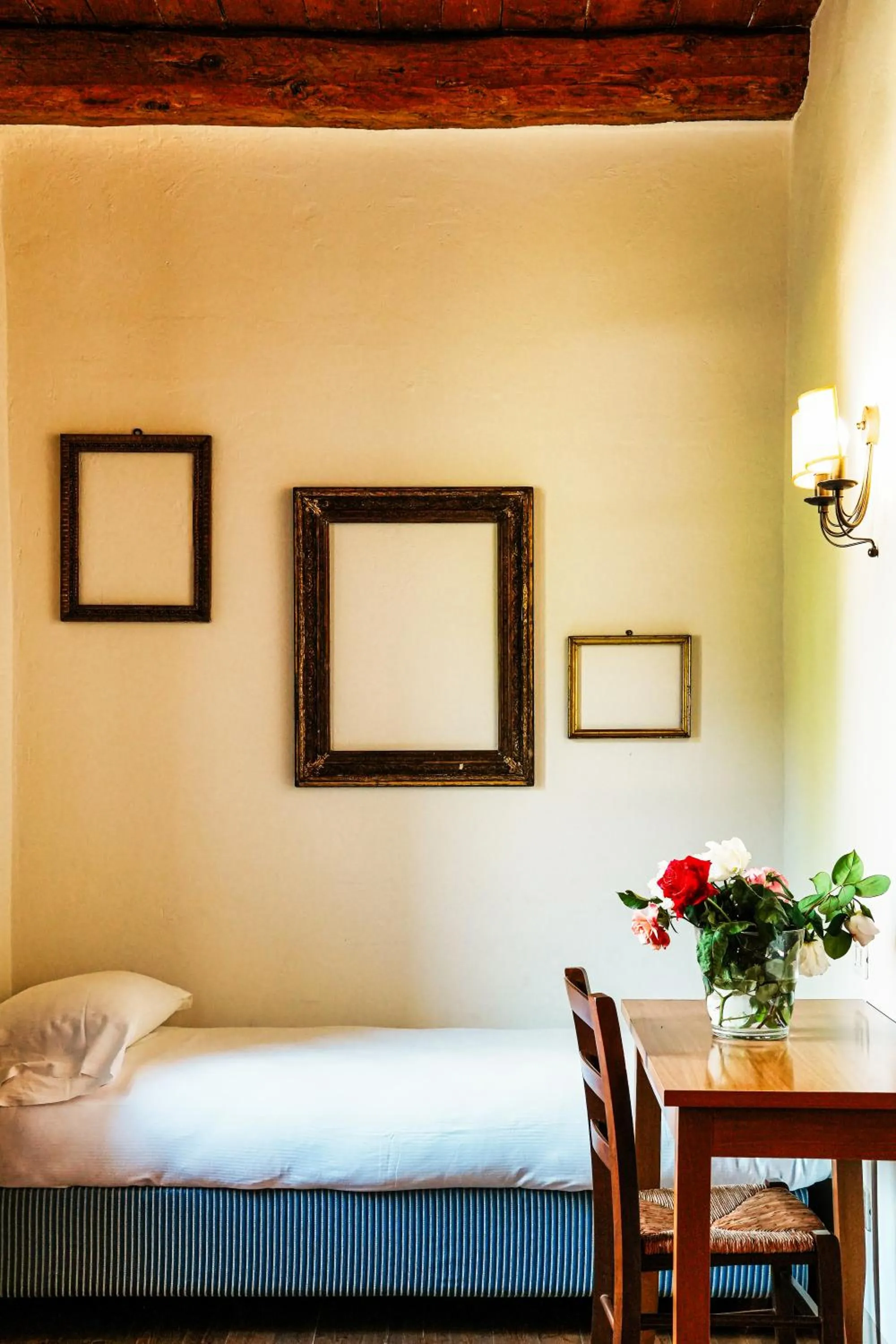 Bed in Villa Clementina - Prosecco Country Hotel