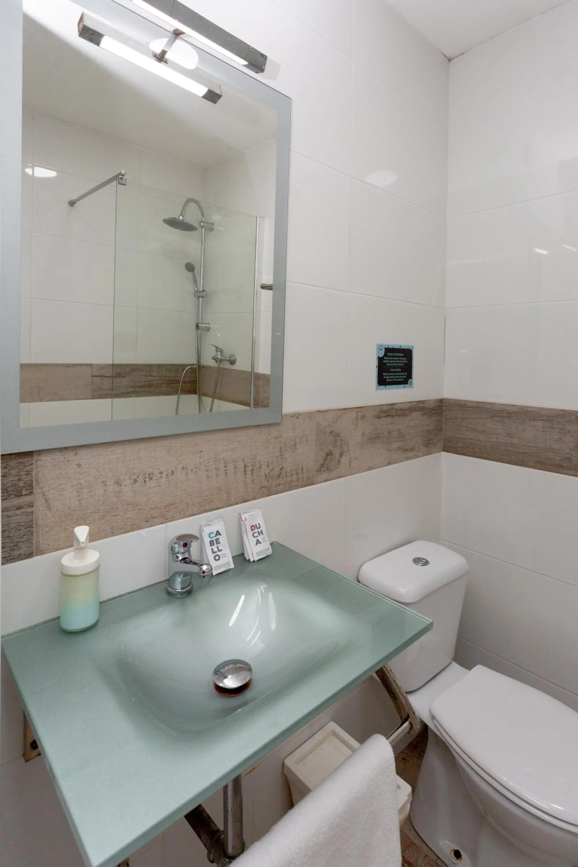 Bathroom in Easy Sants by Bossh! Hotels