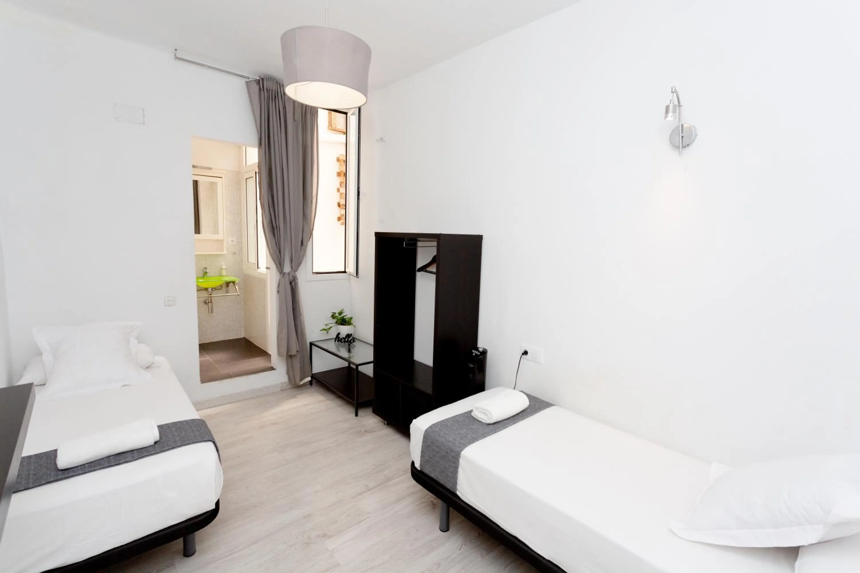 Photo of the whole room, Bed in Easy Sants by Bossh! Hotels