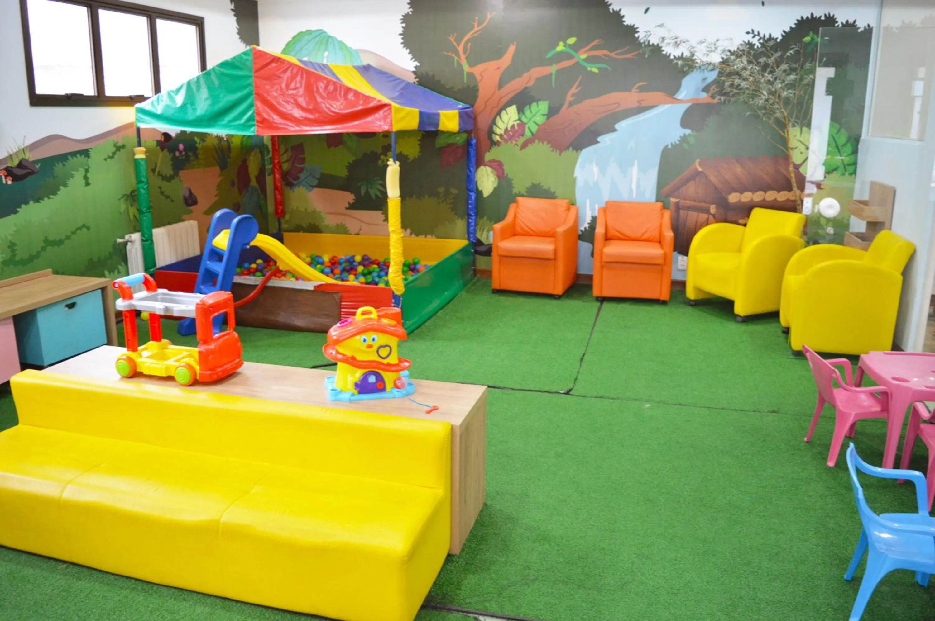 Kids's club in Sky Borges Hotel Alpenhaus - Gramado