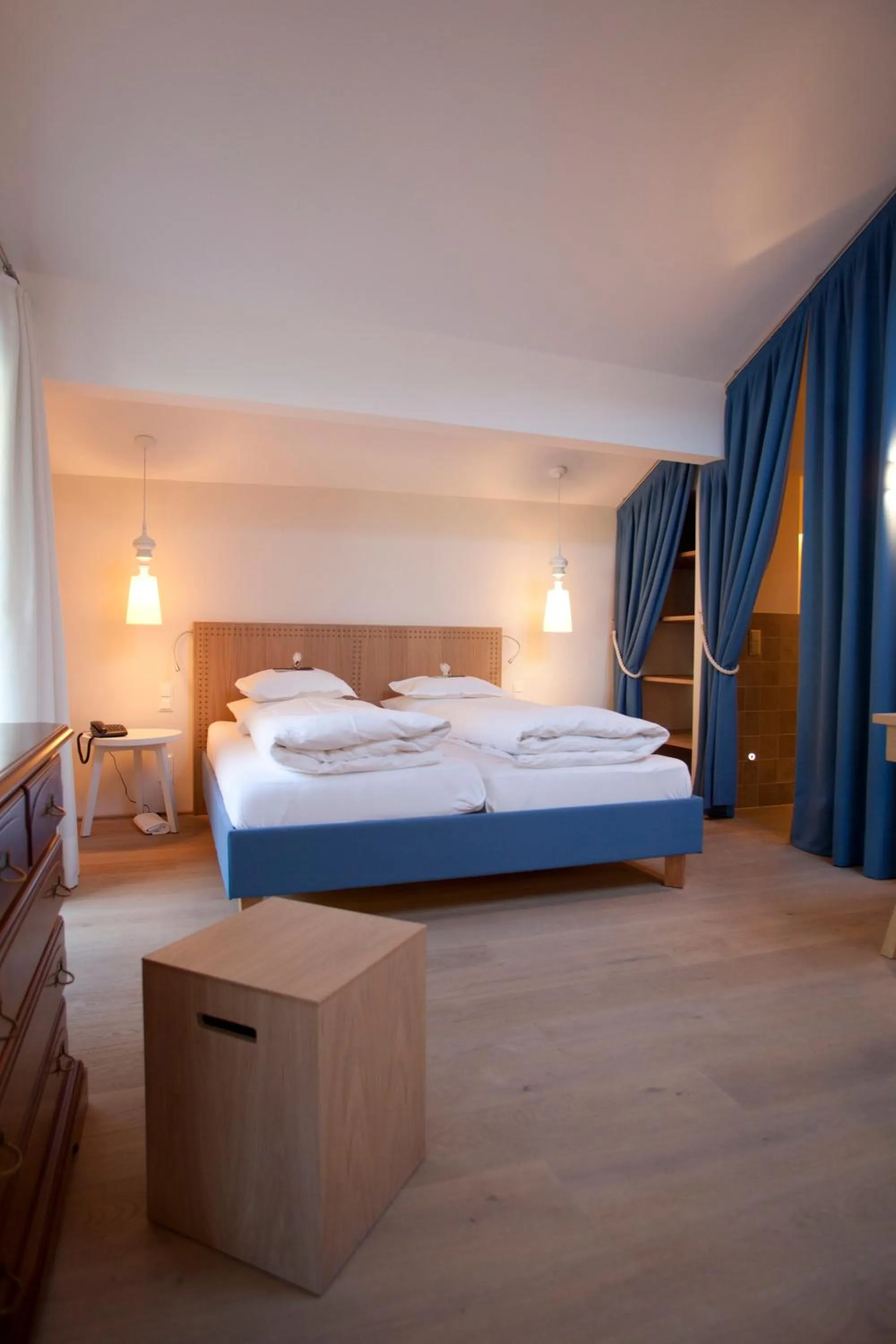 Photo of the whole room, Bed in Genießerhotel Döllerer
