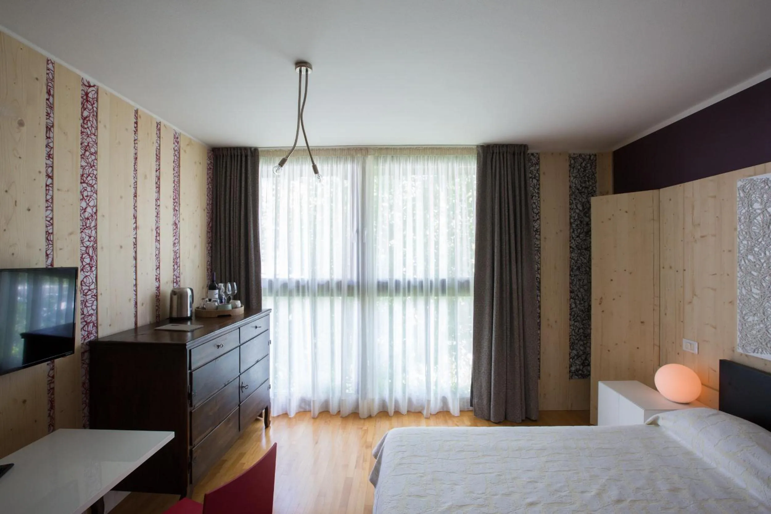 Decorative detail, Bed in Ristolocanda Grani Di Pepe