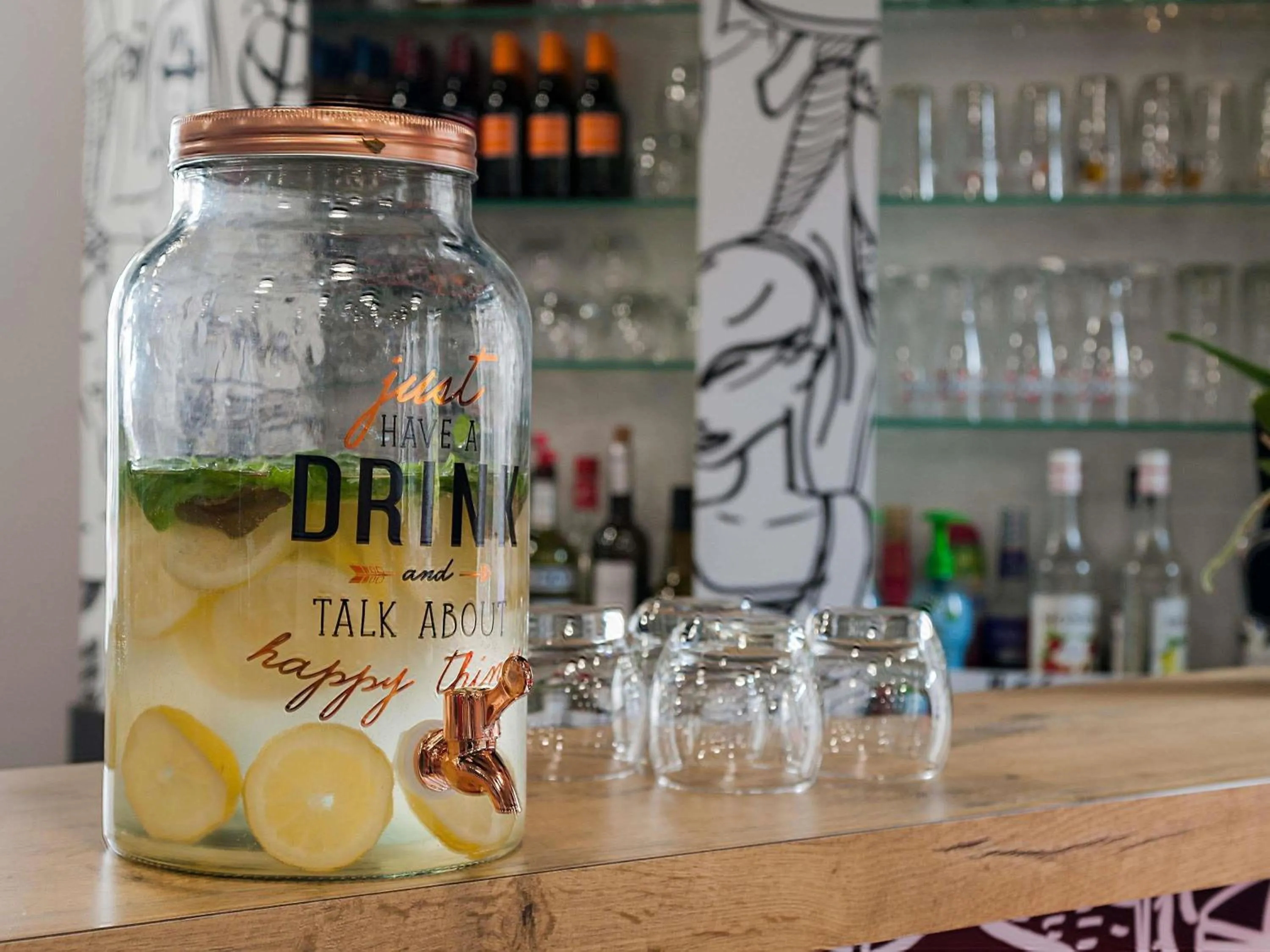 Restaurant/places to eat in ibis Rodez Centre