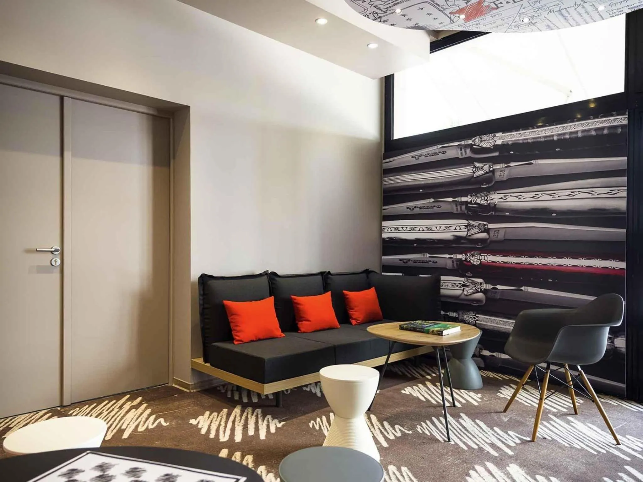 Lounge or bar in ibis Rodez Centre