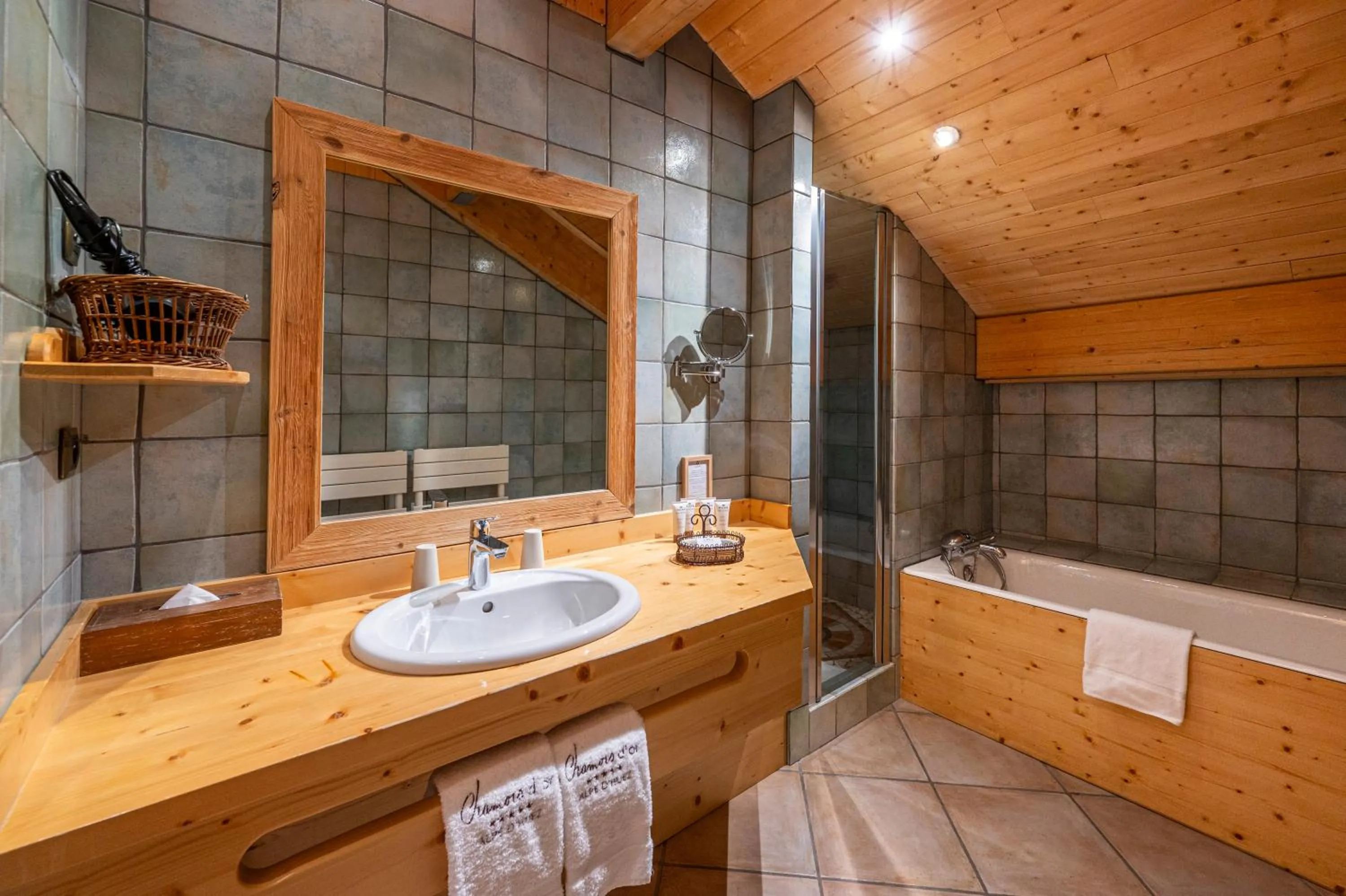 Bathroom in Hôtel Au Chamois d'Or by Les Etincelles