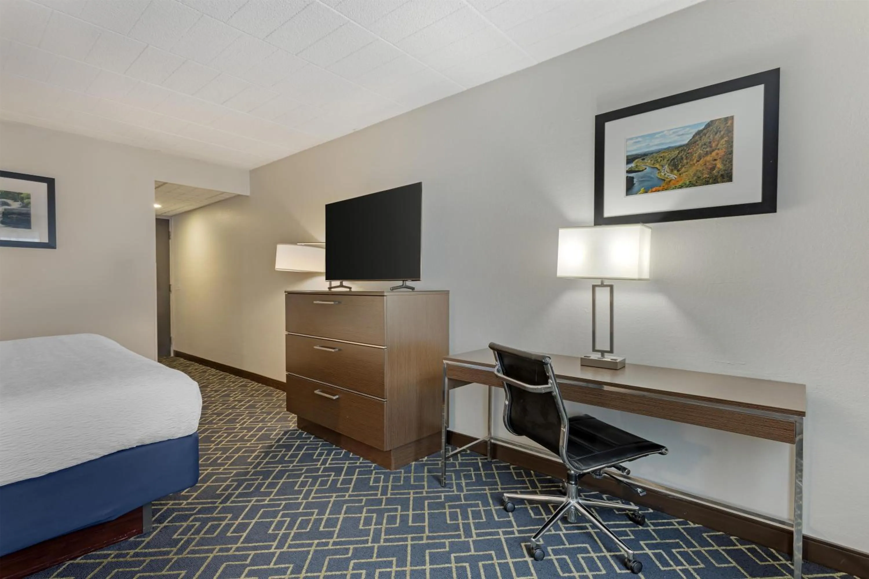Bedroom, Bed in Best Western Hunt's Landing Hotel Matamoras Milford