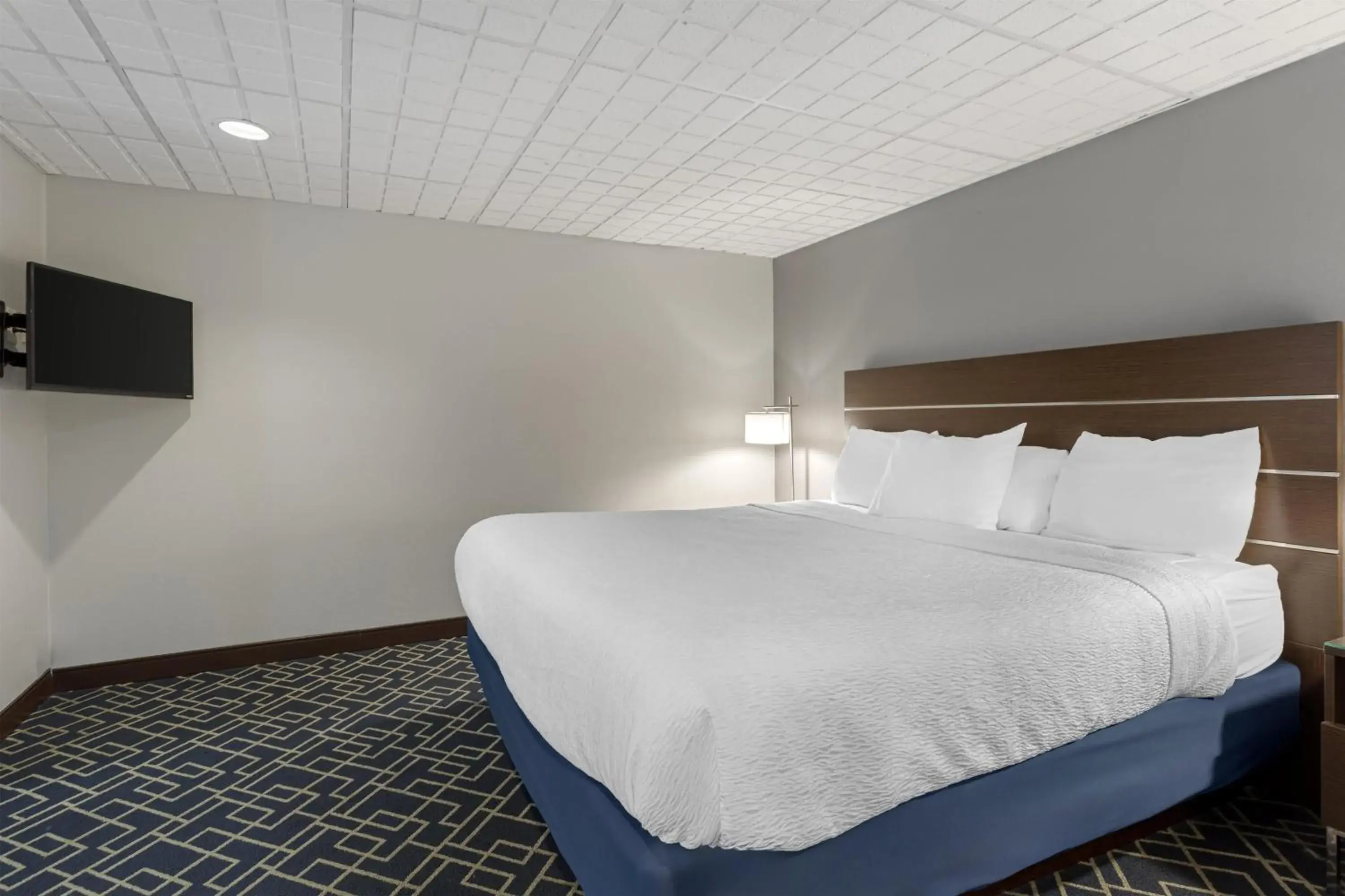 King Suite with Sofa Bed - Non Smoking in Best Western Hunt's Landing Hotel Matamoras Milford King Suite with Sofa Bed - Non Smoking in Best Western Hunt's Landing Hotel Matamoras Milford