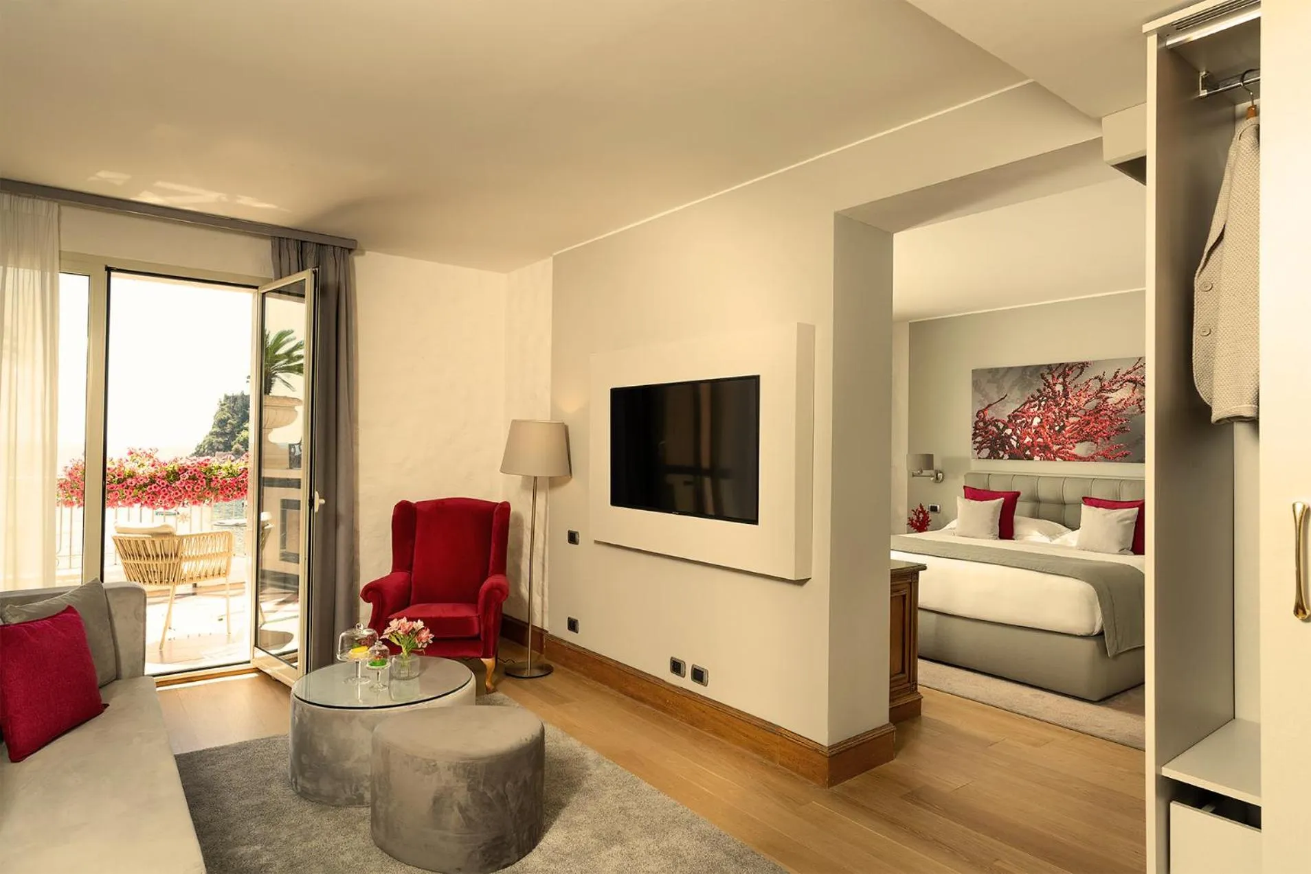 Bed in Mazzarò Sea Palace - The Leading Hotels of the World