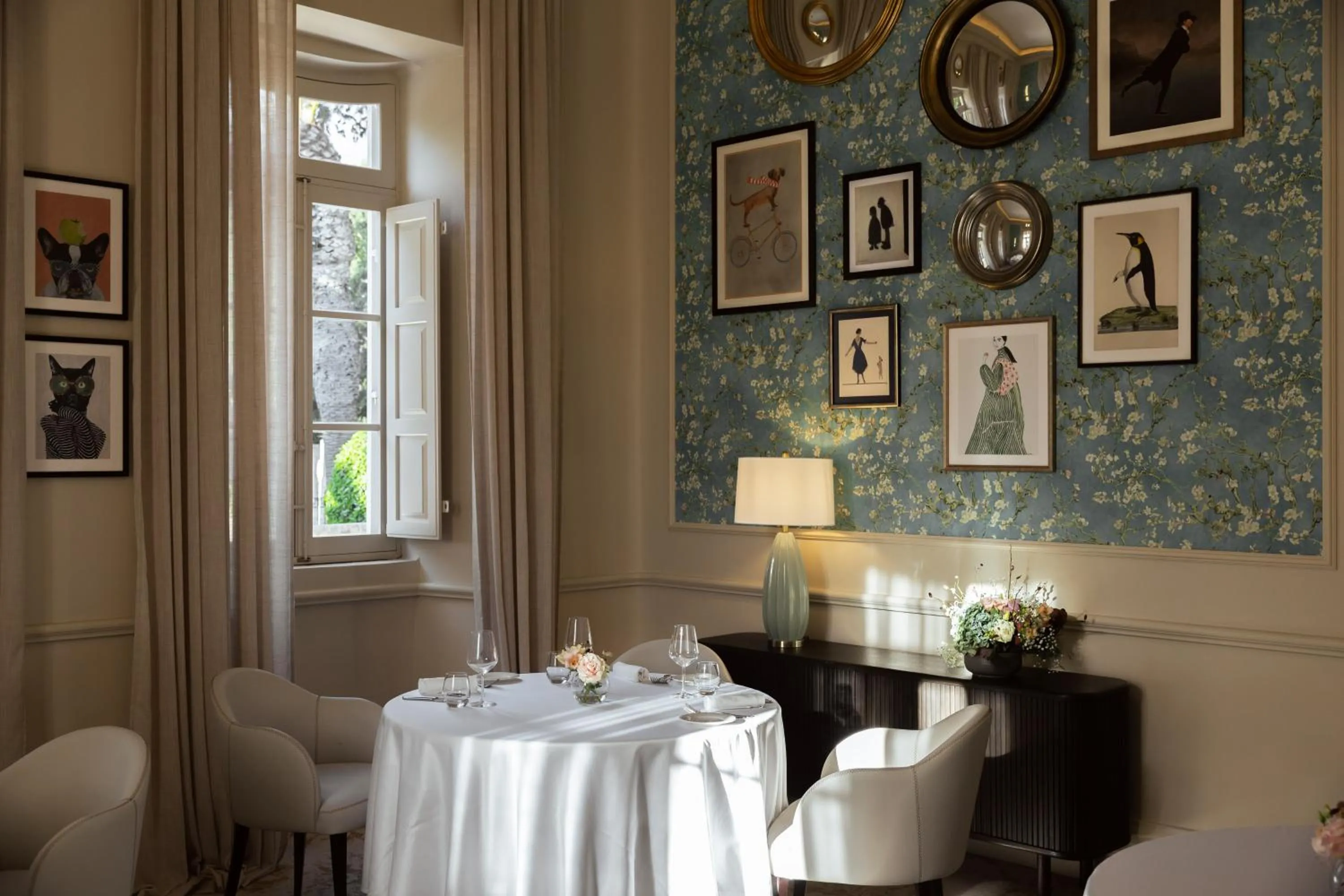 Restaurant/places to eat in Corinthia Palace Malta