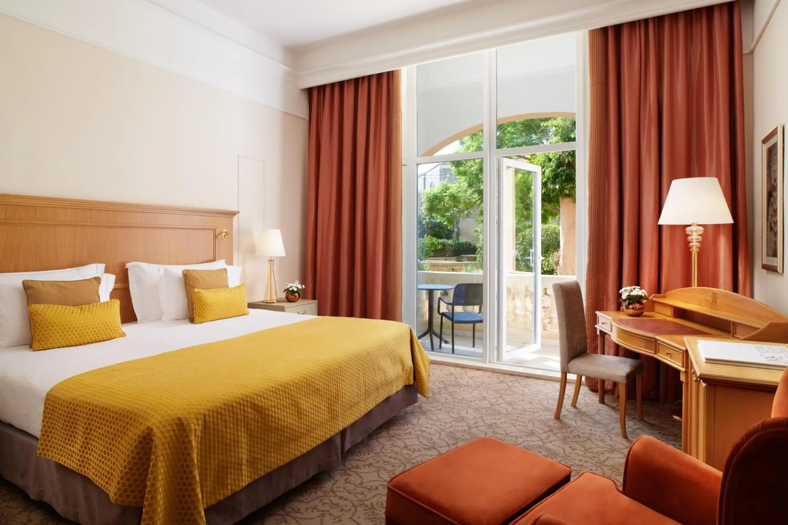 Executive Twin Room in Corinthia Palace Malta Executive Twin Room in Corinthia Palace Malta