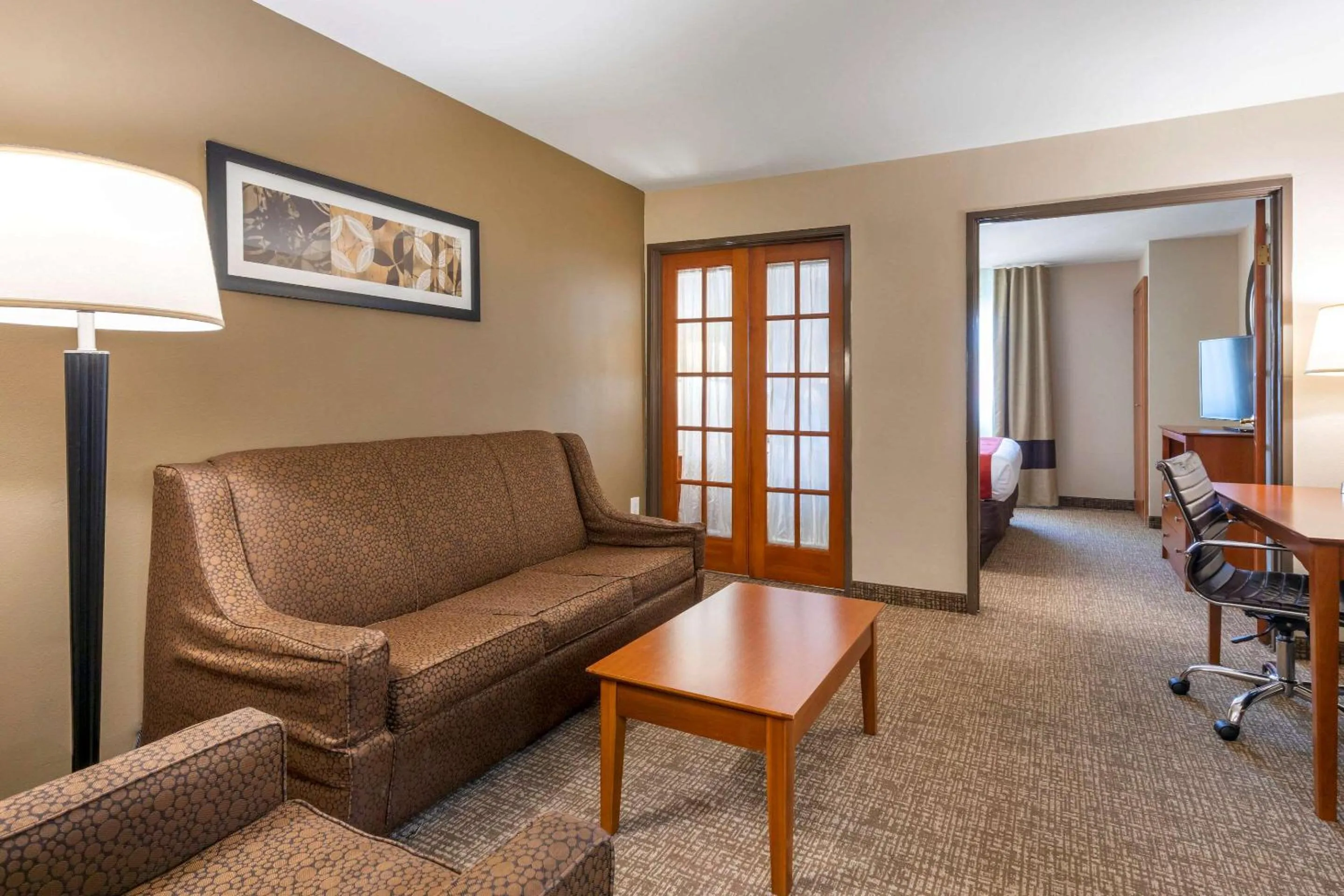 Deluxe King Suite - Non-Smoking in Comfort Suites North Dallas