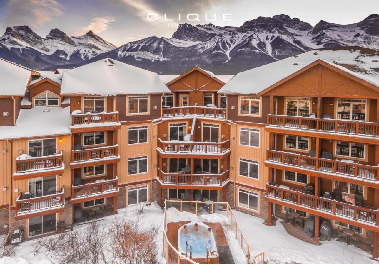 Property building in Falcon Crest Lodge by CLIQUE