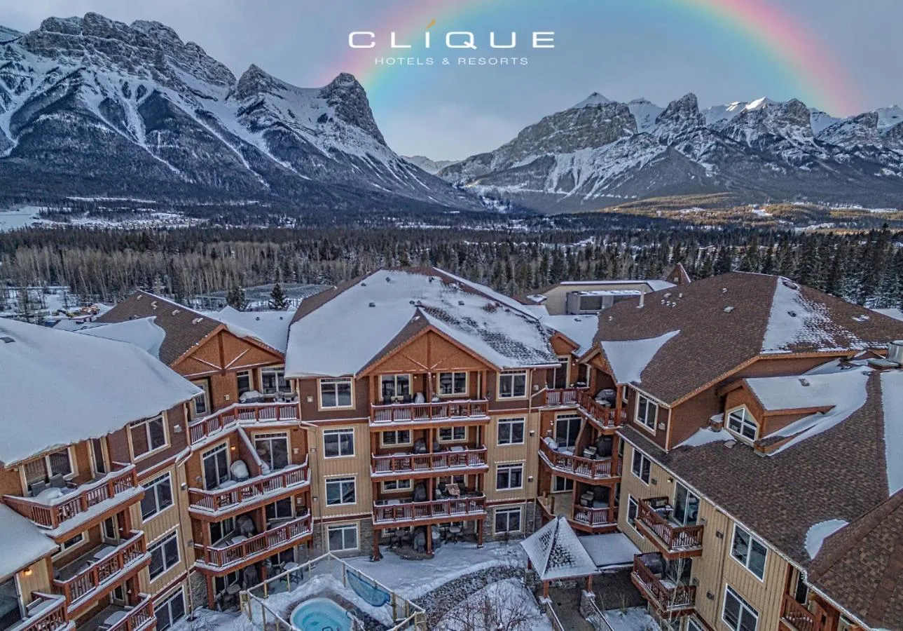 Property building in Falcon Crest Lodge by CLIQUE