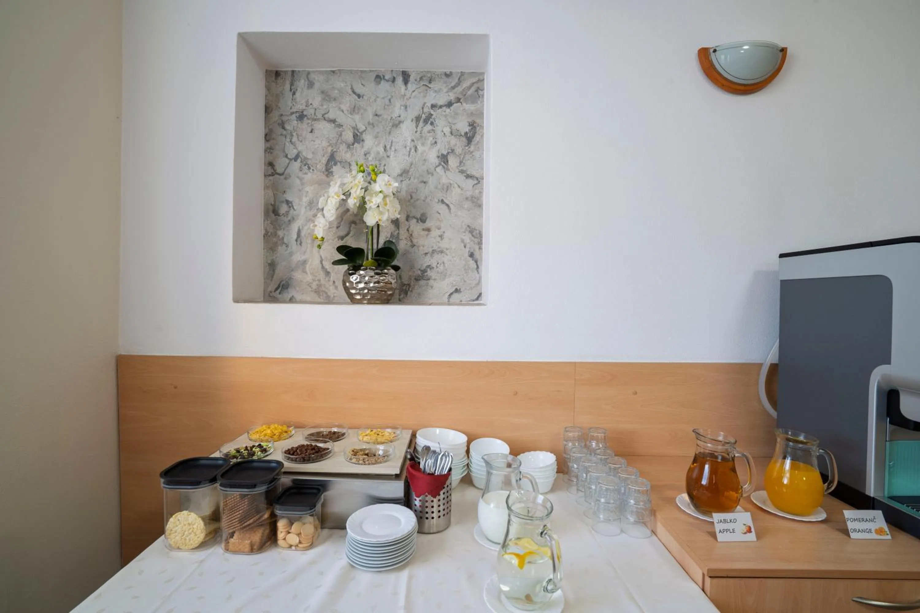 Breakfast in Hotel Senimo