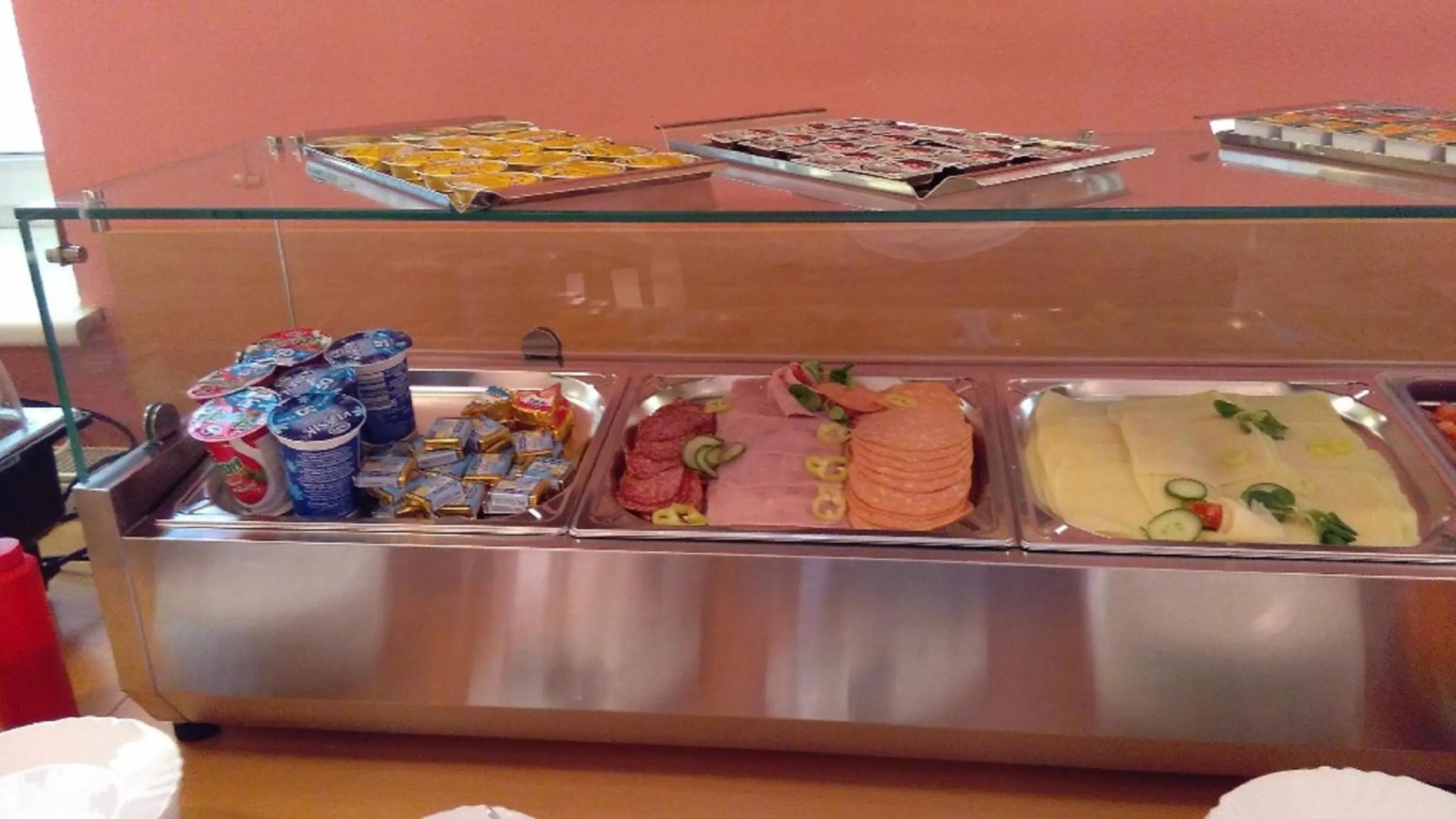 Breakfast in Hotel Senimo