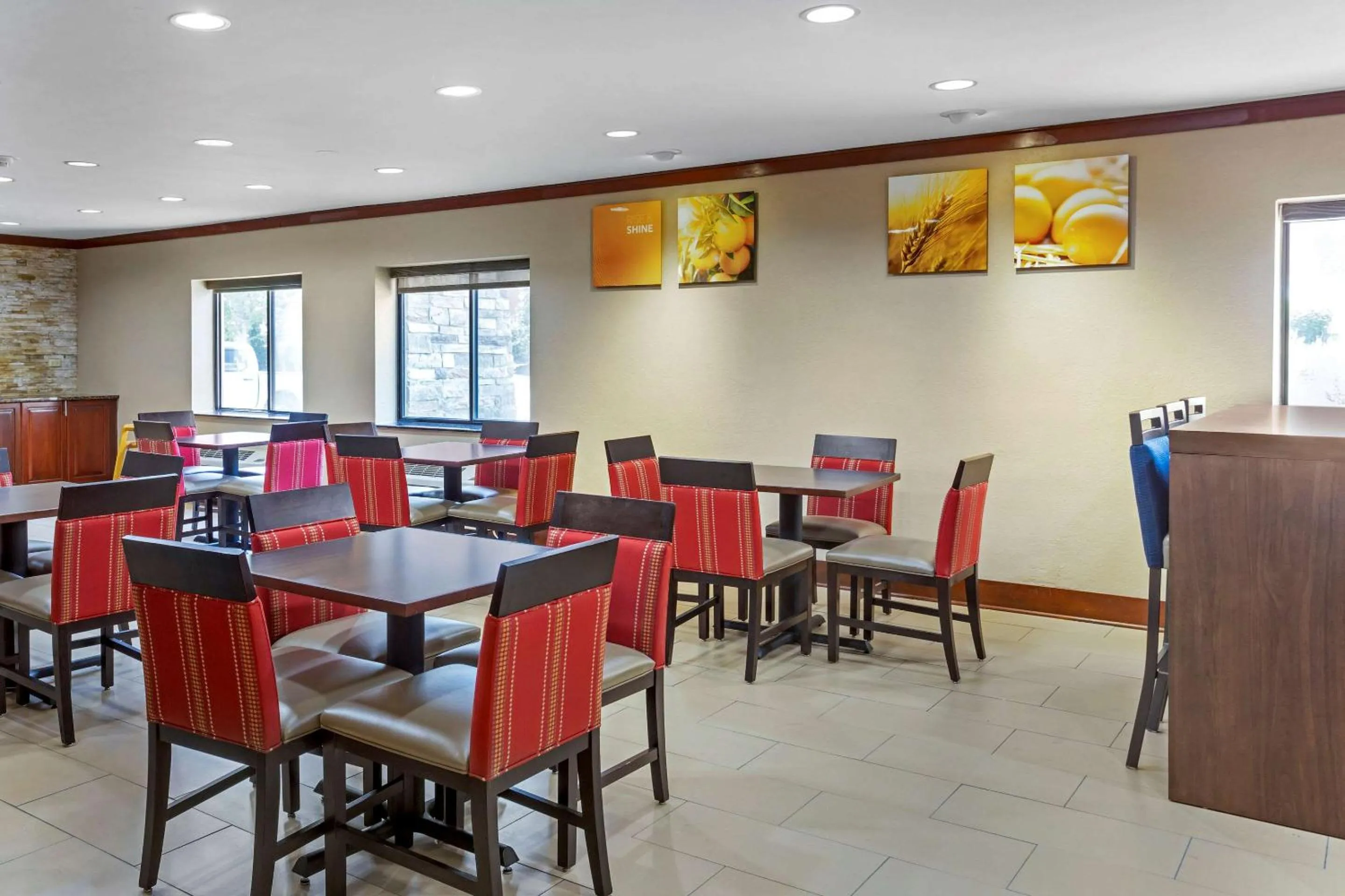 Restaurant/places to eat in Comfort Inn Hoffman Estates - Schaumburg