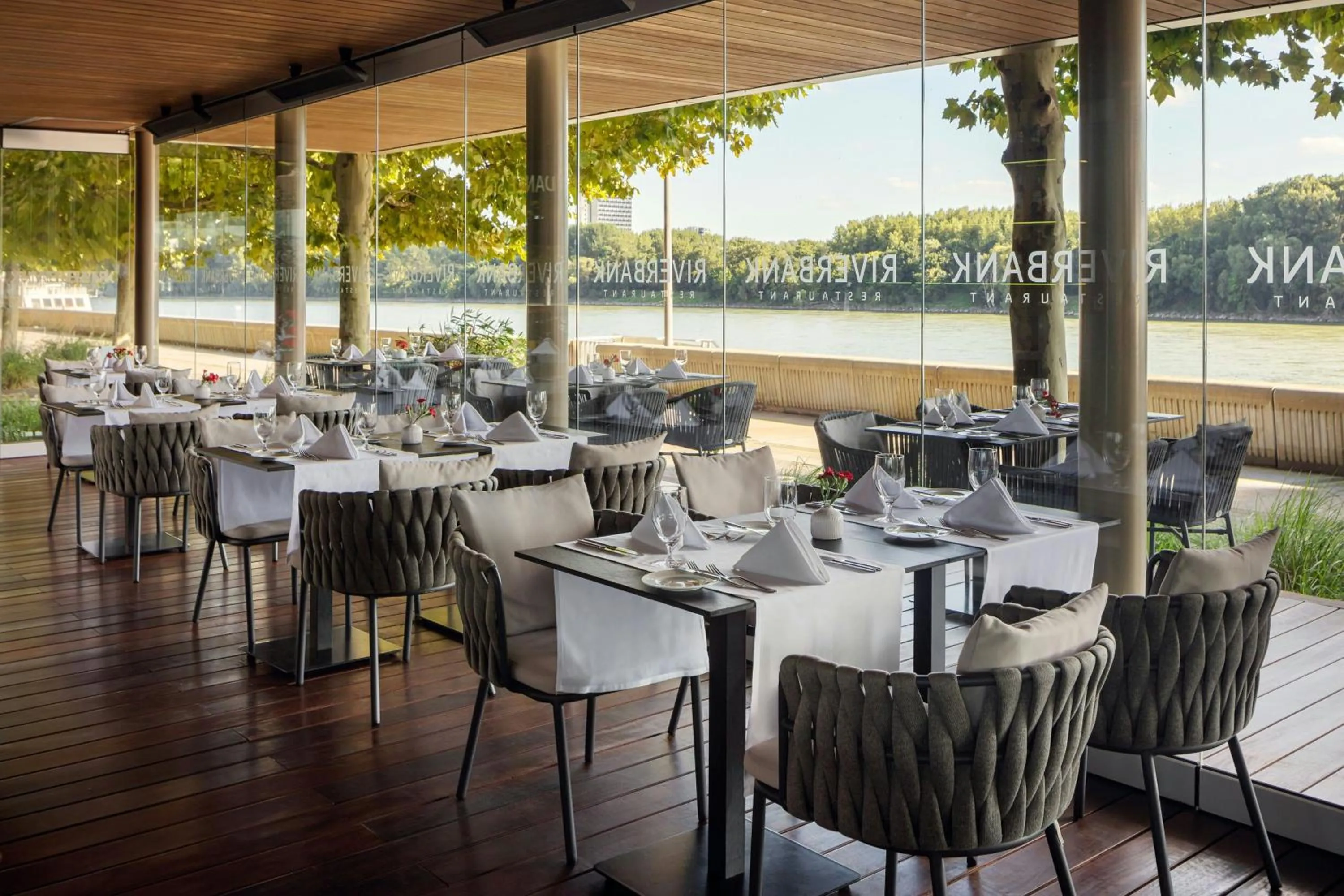 Restaurant/places to eat in Grand Hotel River Park, a Luxury Collection Hotel, Bratislava
