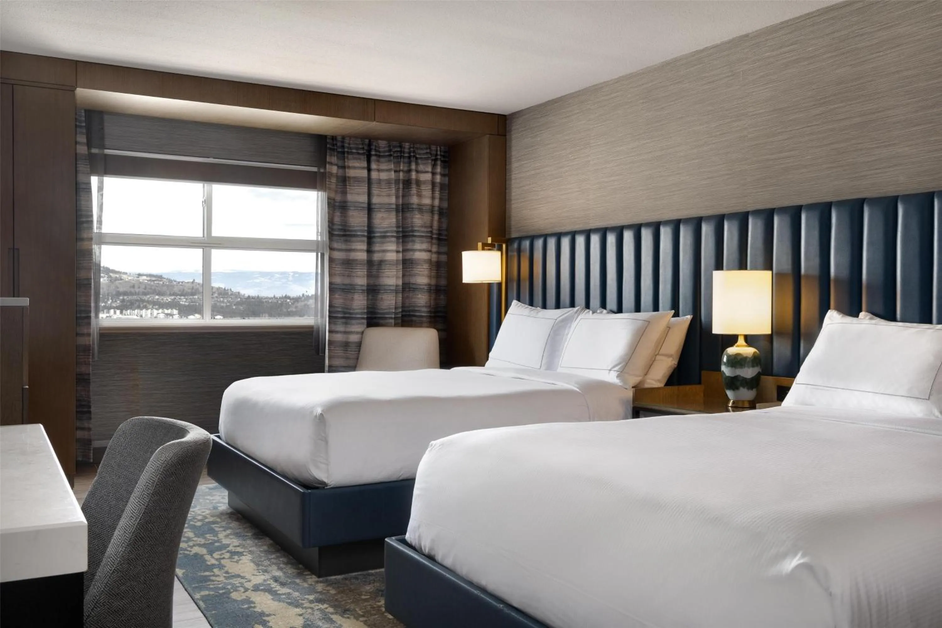 Bed in Doubletree By Hilton West Kelowna